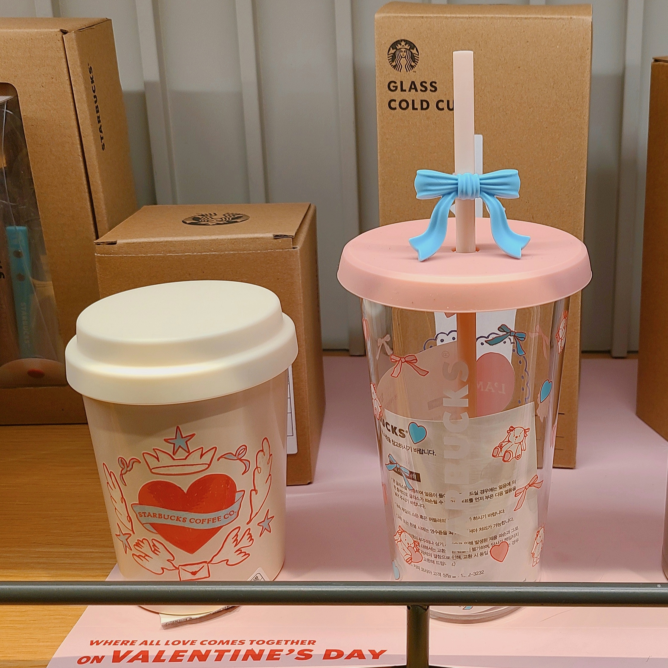 Bearbrick Series 48 Sealed Case 100% (24 Blind Boxes), Starbucks SS Sweetie Cream Hobby Cold Cup 355ml 착용 스타일 - 8