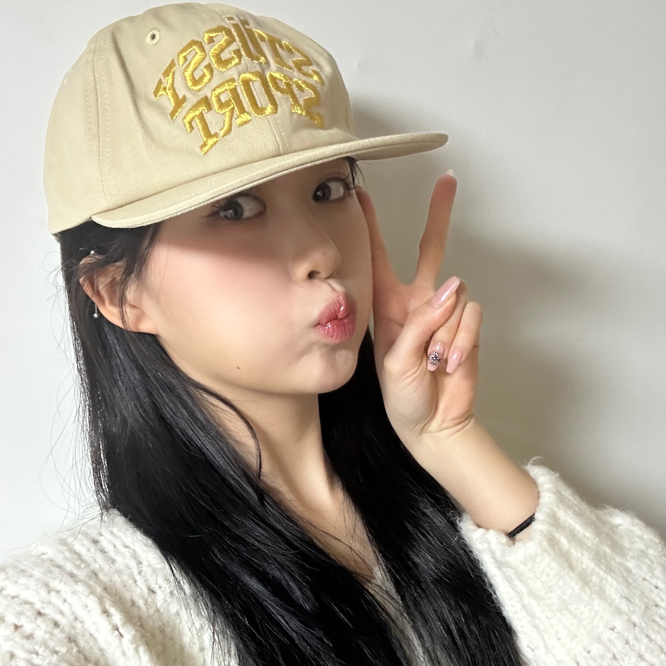 Stussy Mid-Depth Sport Snapback Natural 착용 스타일