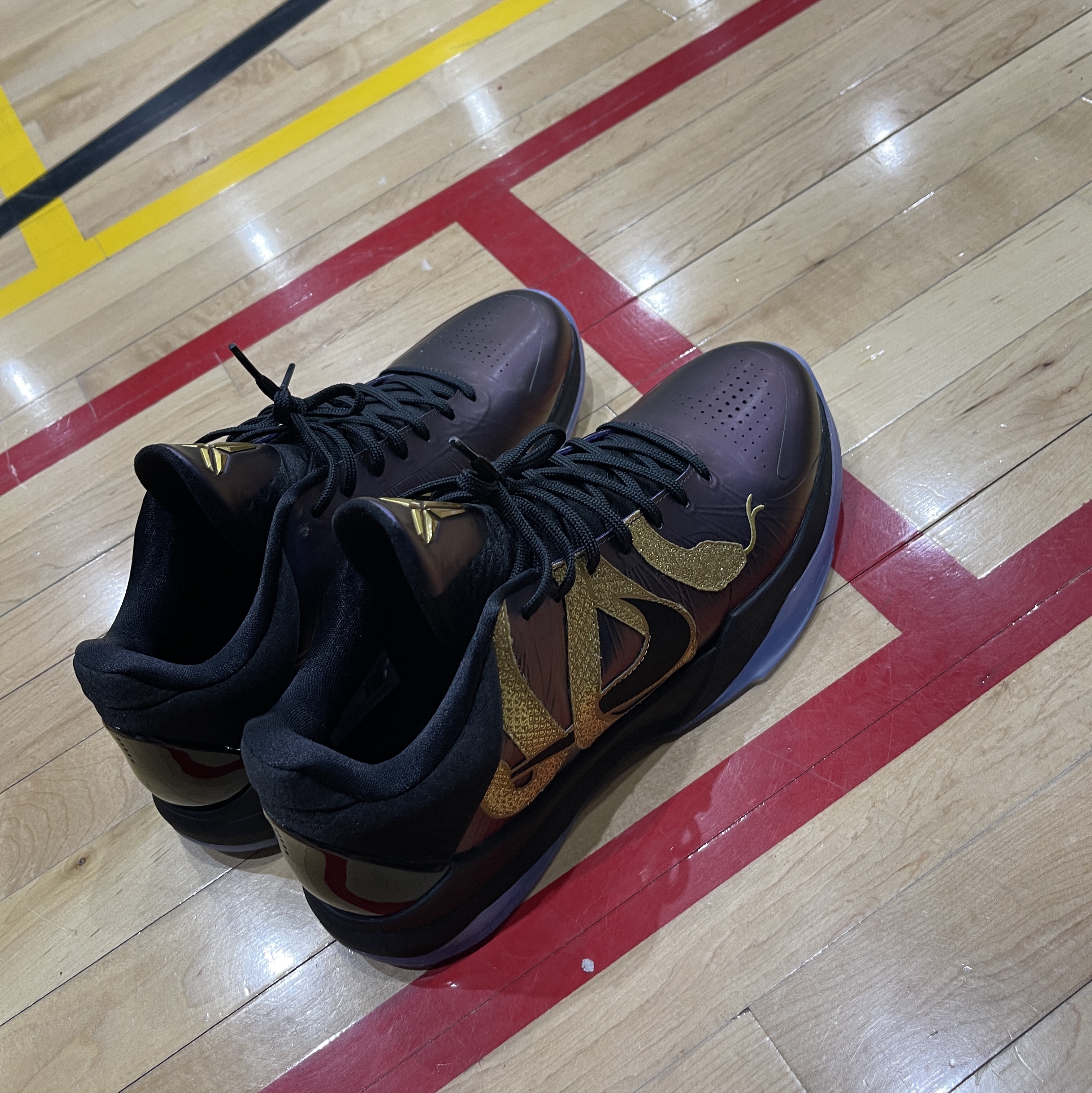 Nike Kobe 5 Protro Year of the Mamba Eggplant 착용 스타일 - 2