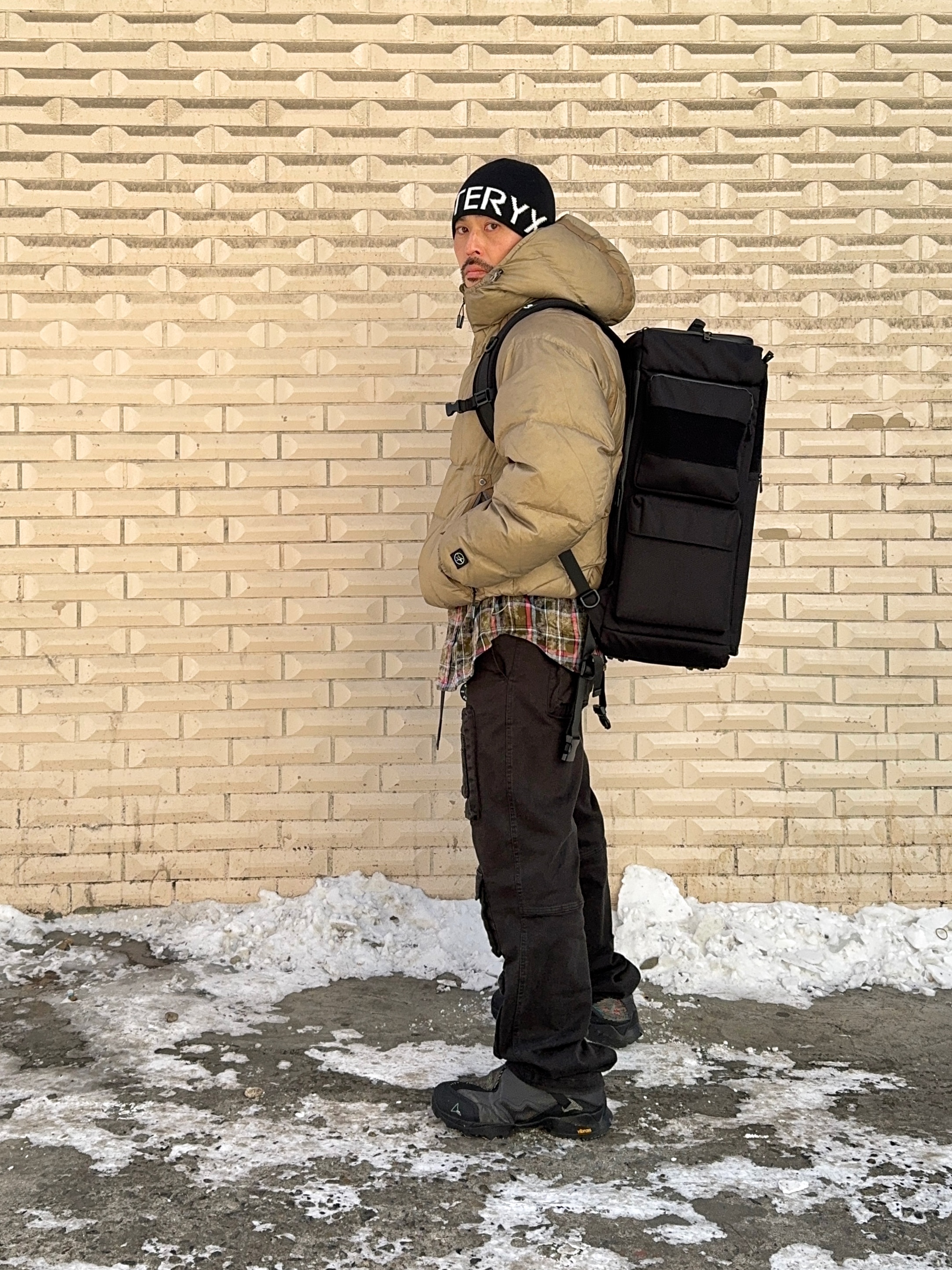 Arc'teryx Word Head Toque Orca, BORN TO WIN B1 Backpack Patch Ver Black 착용 스타일 - 4