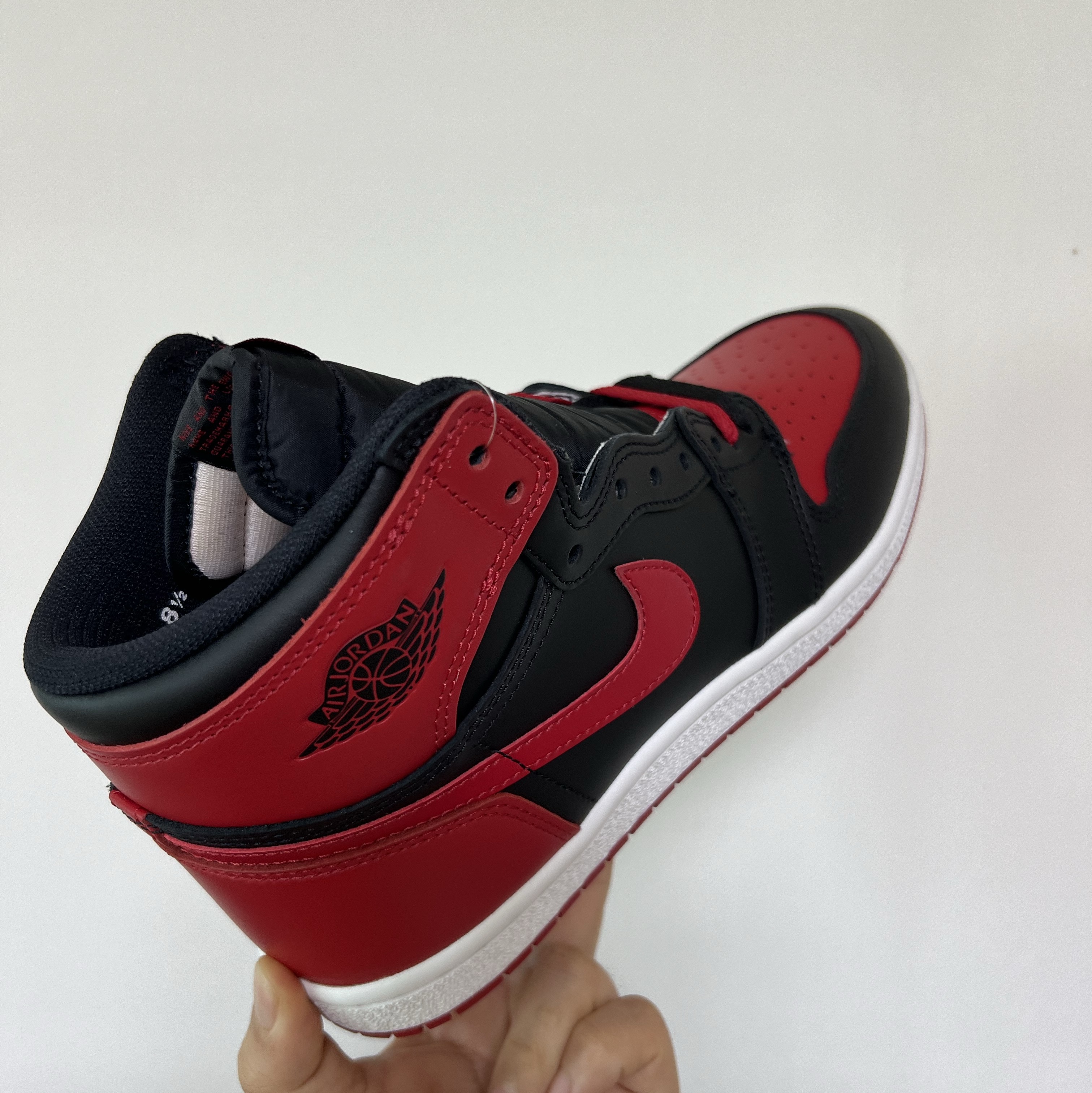 Jordan 1 High 85 Bred 착용 스타일 - 2