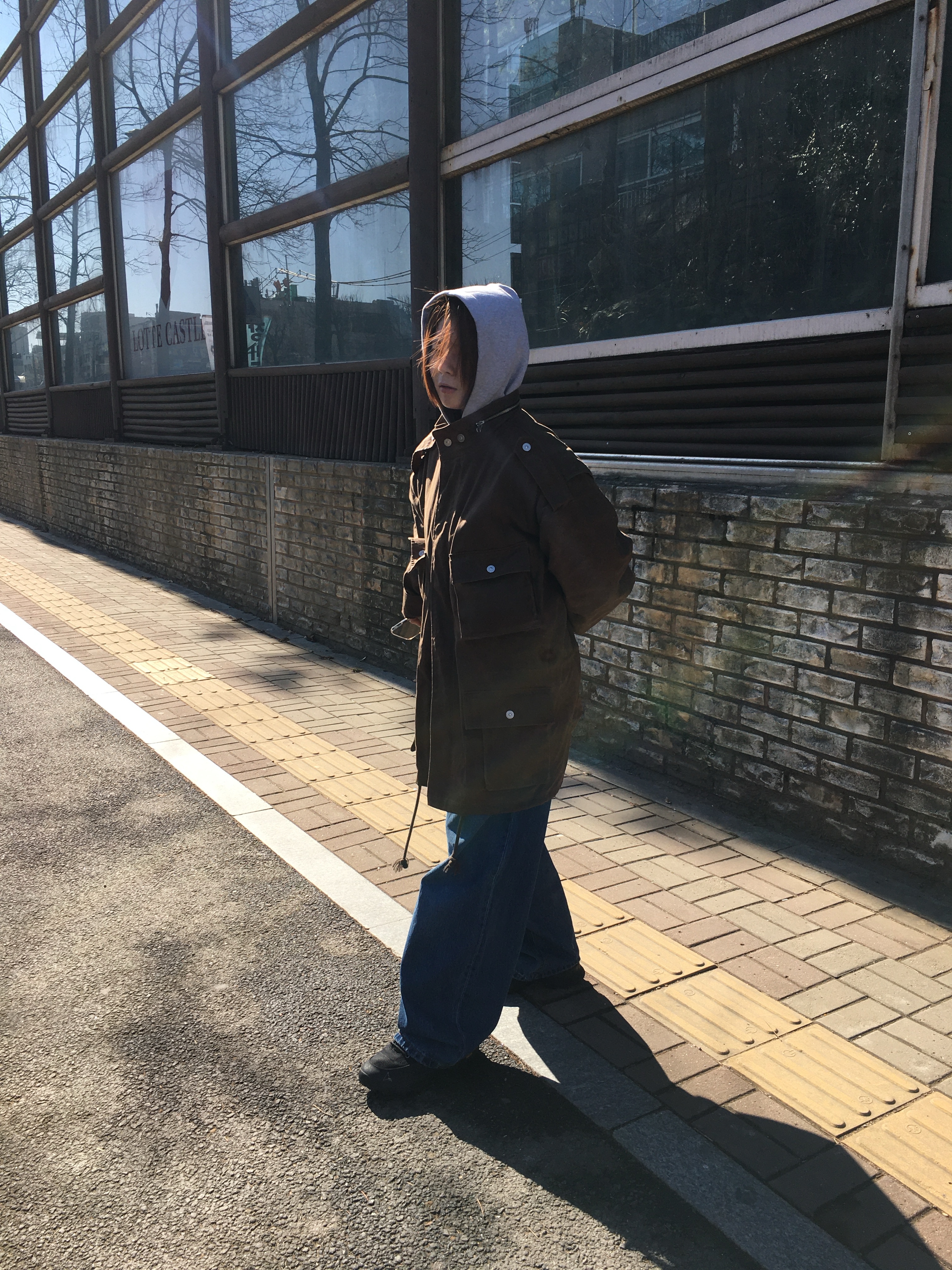 Vacant Archive Broner Waxed Field Jacket Brown, Roa Hiking Neal Black 착용 스타일