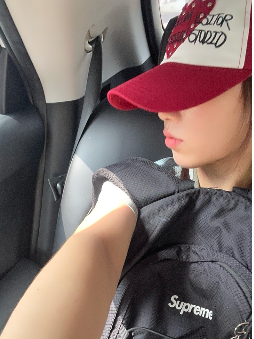 The Museum Visitor Heart Patch Stud Ballcap Red, Supreme Backpack Black - 22SS 착용 스타일 - 2