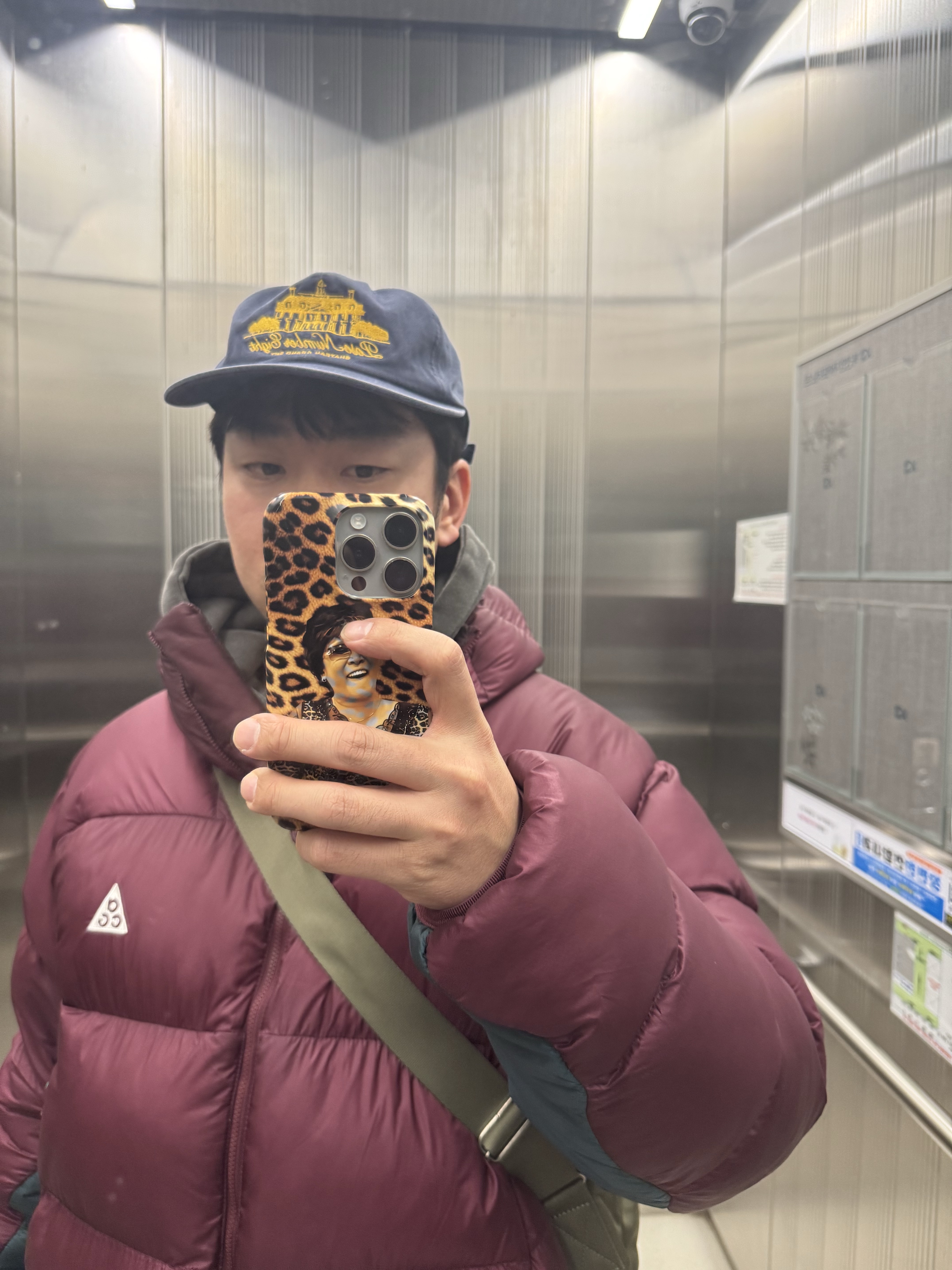 Stussy Stu Arch Strapback Cap Shadow Black, Nike ACG Therma-Fit ADV Lunar Lake Puffer Jacket Night Maroon - Asia 착용 스타일 - 5