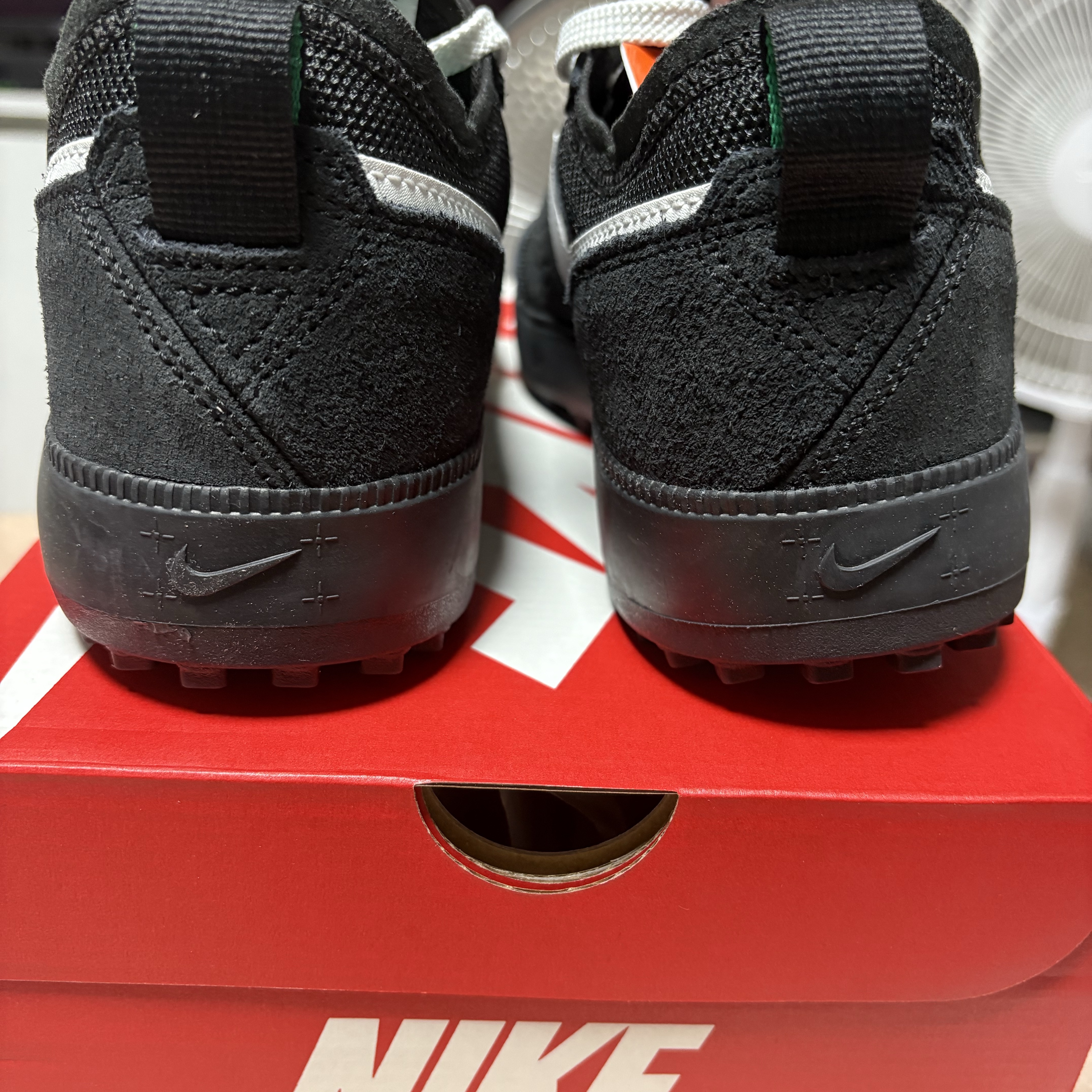 Nike C1TY Black Stadium Green 착용 스타일 - 5