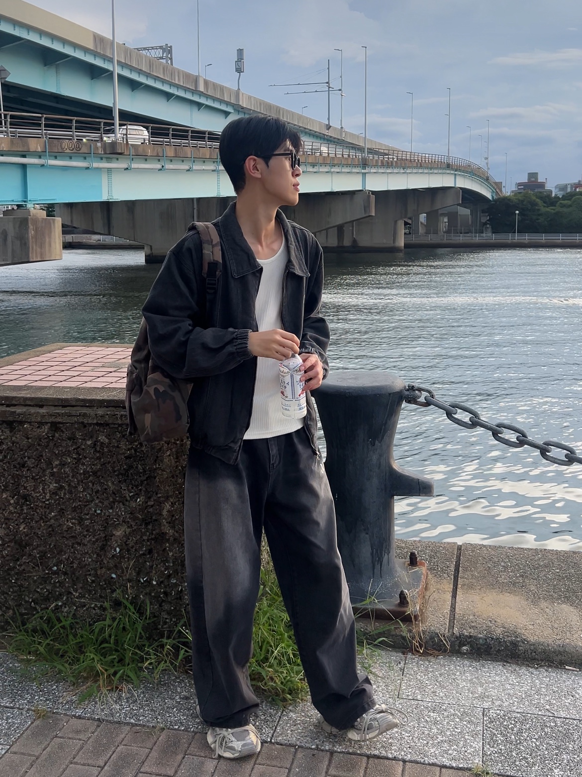 Balenciaga 3XL Sneakers Light Beige, MUCENT Treat Cutting Denim Blouson Jacket Black 착용 스타일 - 2