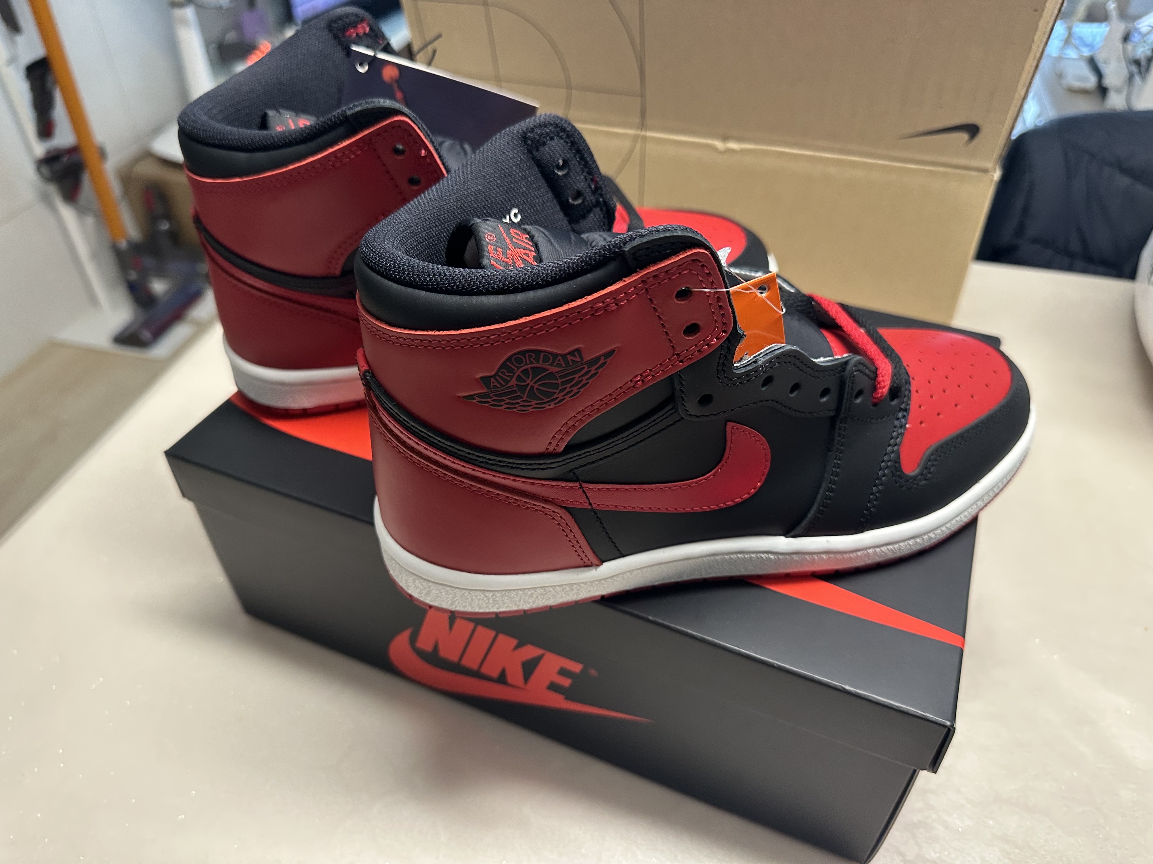 Jordan 1 High 85 Bred 착용 스타일 - 3