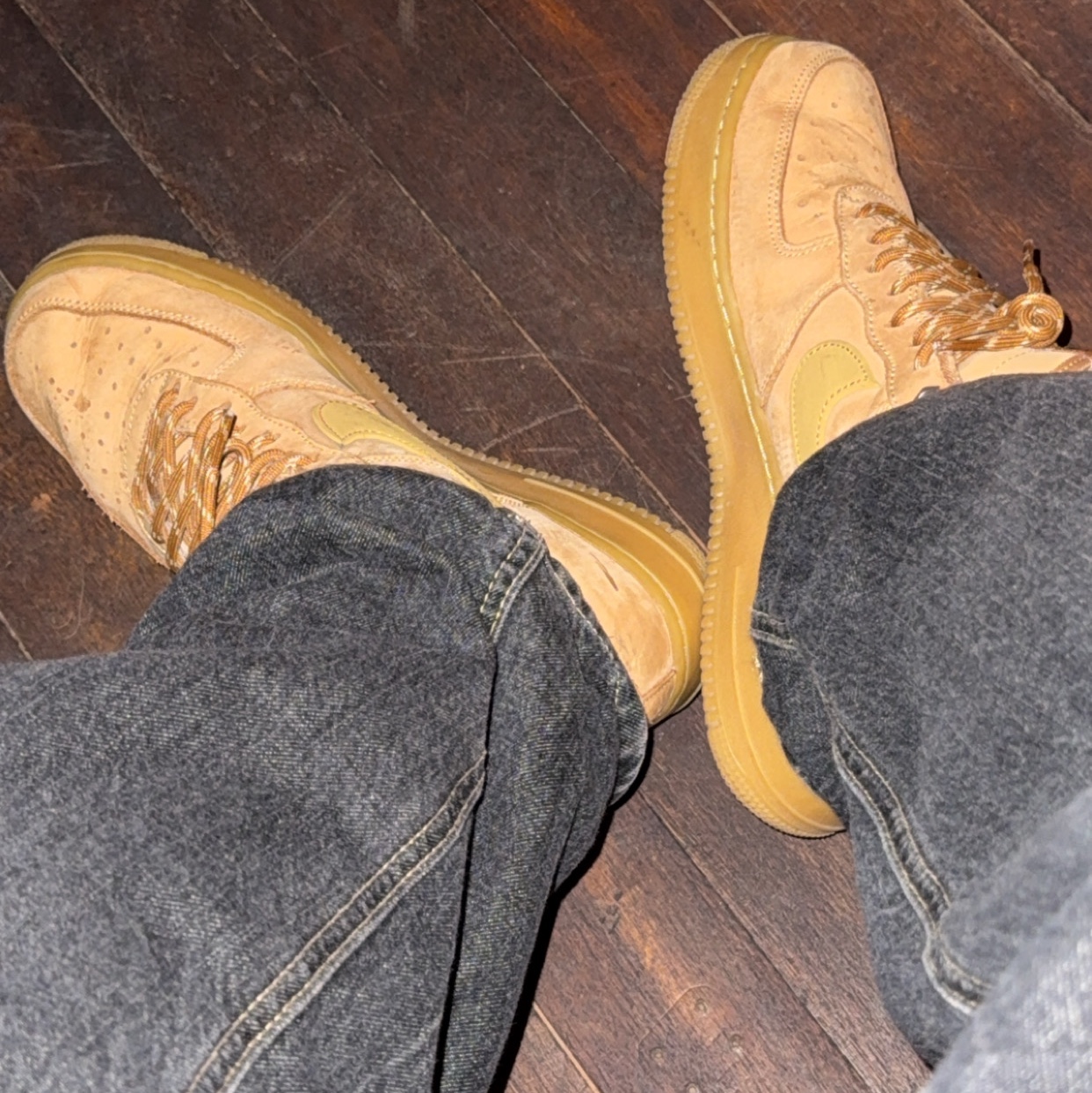 Nike Air Force 1 '07 WB Flax 착용 스타일
