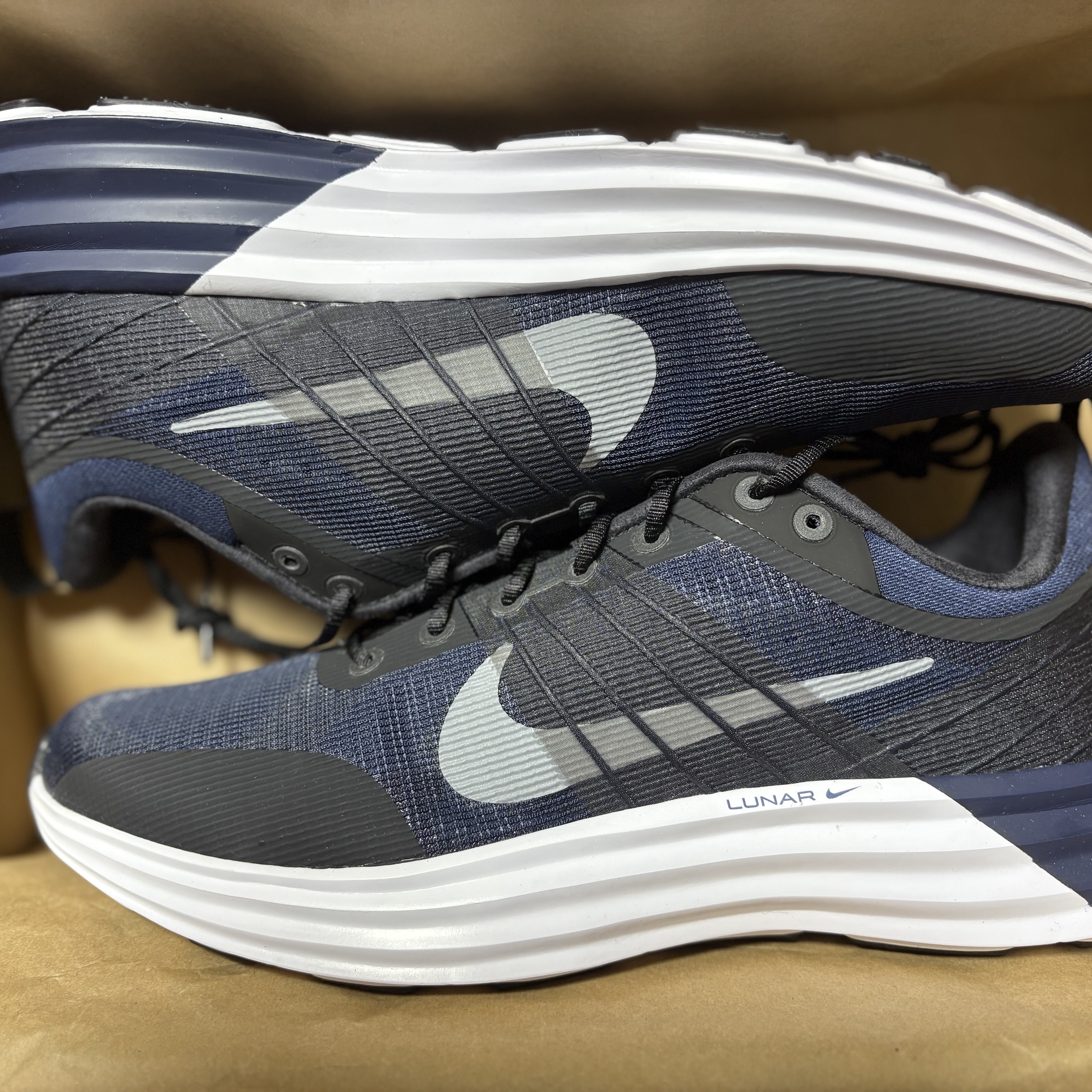 Nike Lunar Roam Black Midnight Navy 착용 스타일 - 2