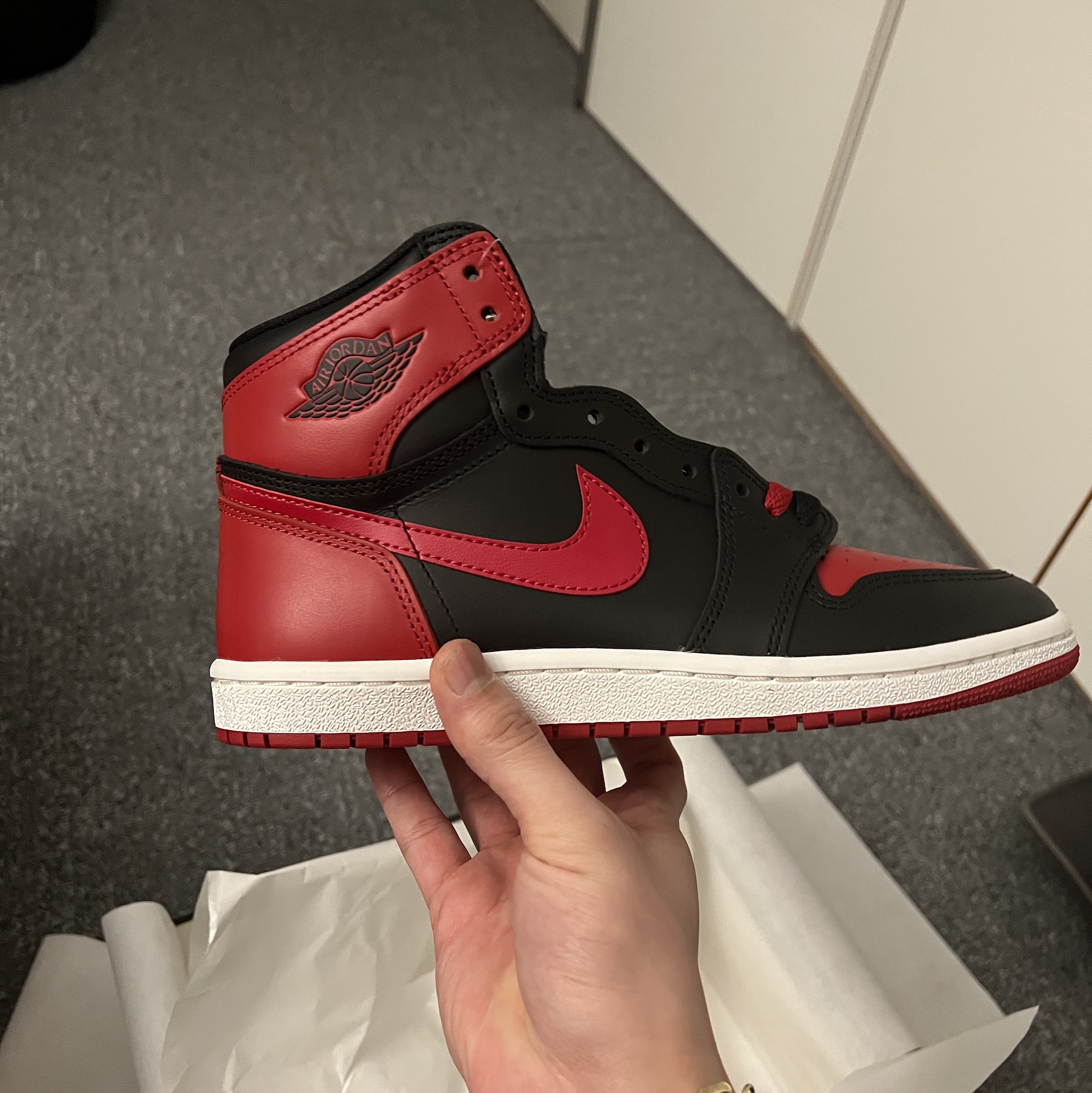 Jordan 1 High 85 Bred 착용 스타일 - 1