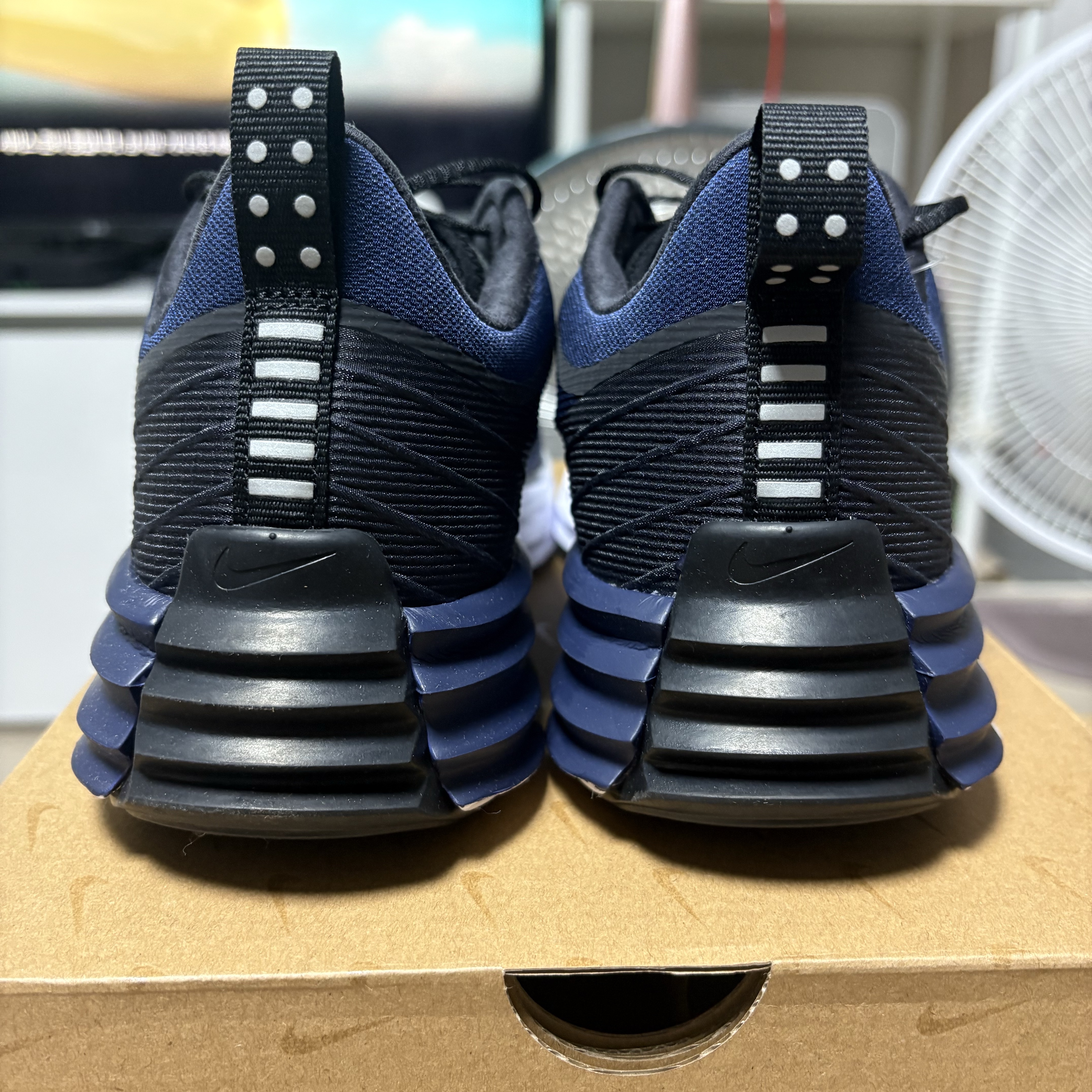 Nike Lunar Roam Black Midnight Navy 착용 스타일 - 5