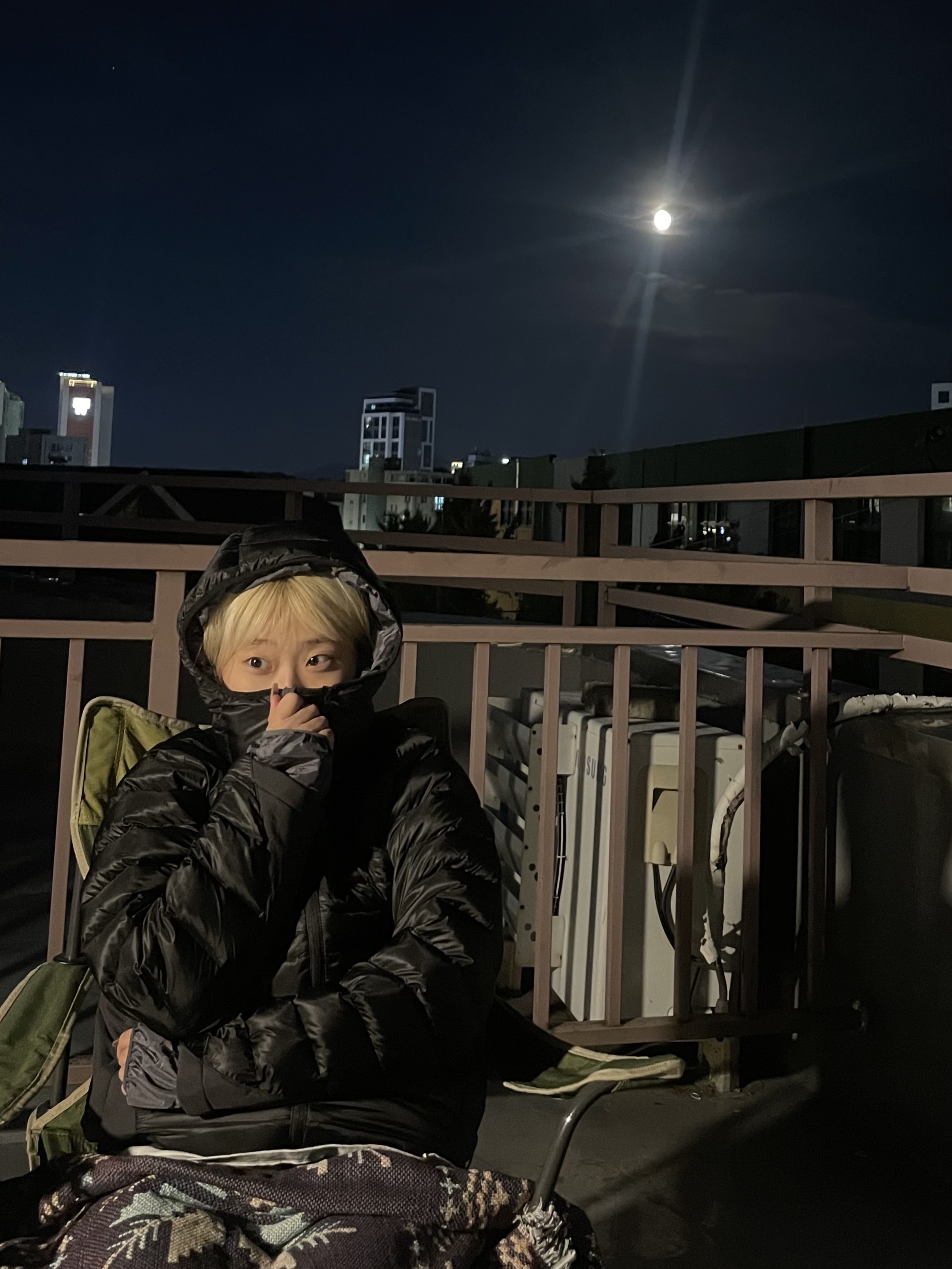 Sansan Gear Paneled Puffer Jacket Black - 24FW 착용 스타일 - 2