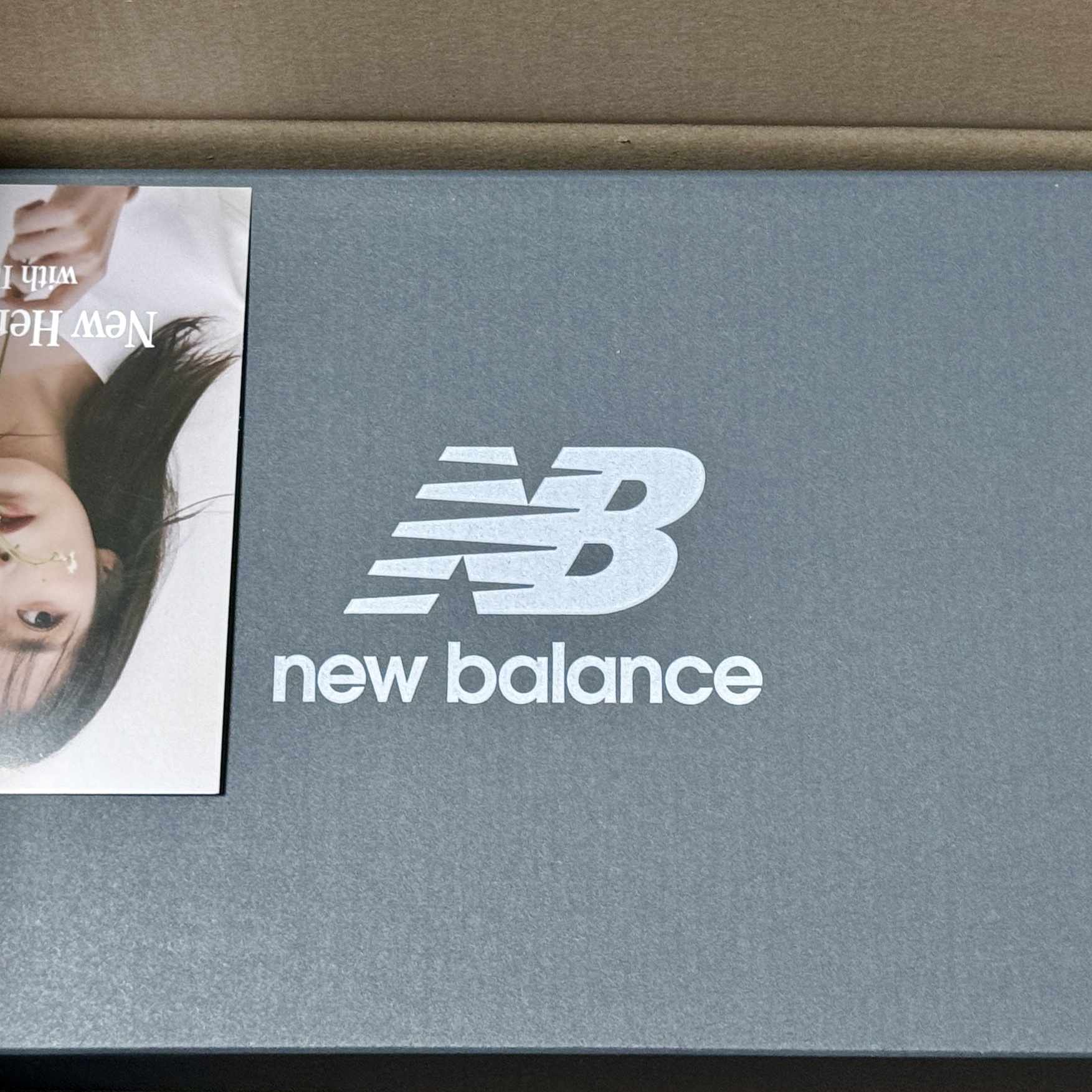 New Balance 2002R Grey 착용 스타일 - 2