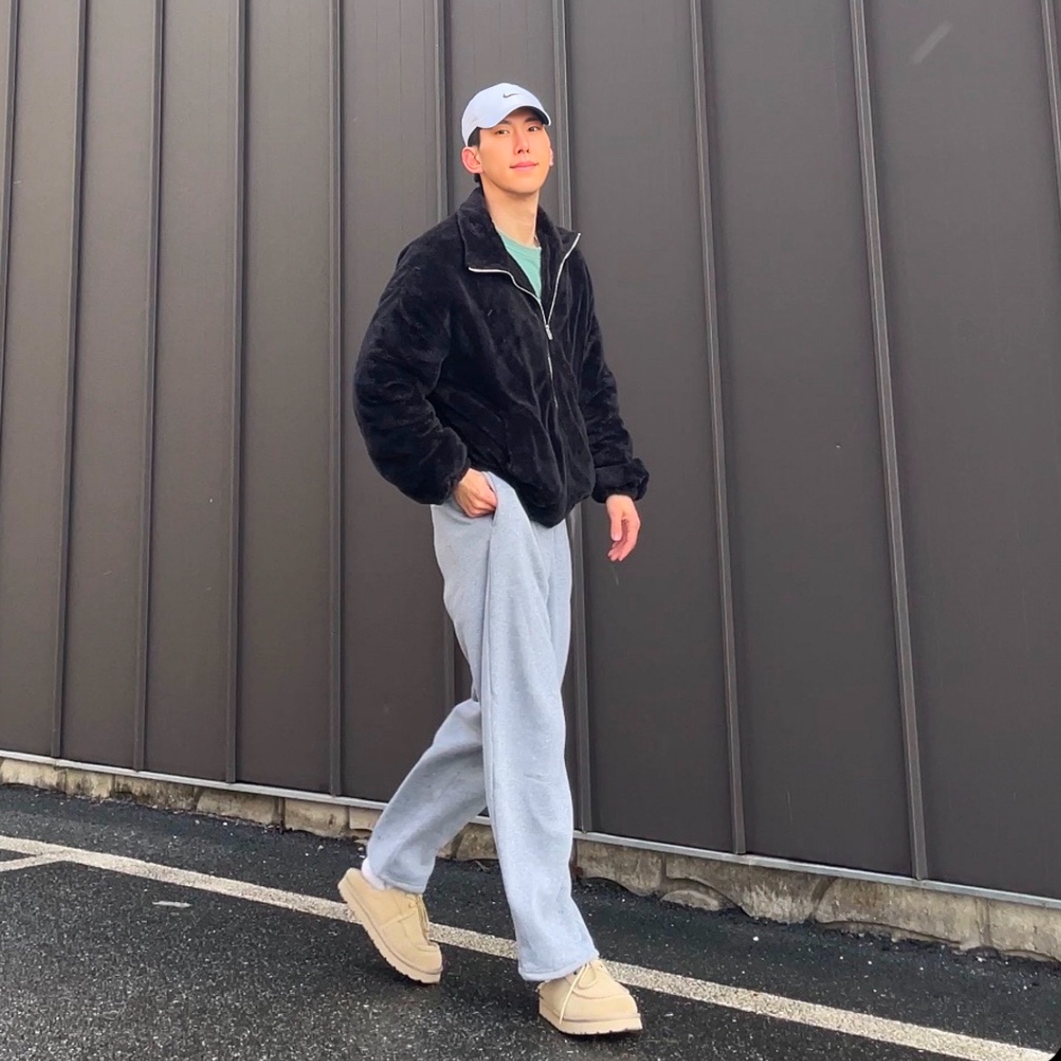 Nonparking X kinchi N Heri Sand, Nike Dri-Fit AeroBill Featherlight Perforated Running Cap White 착용 스타일