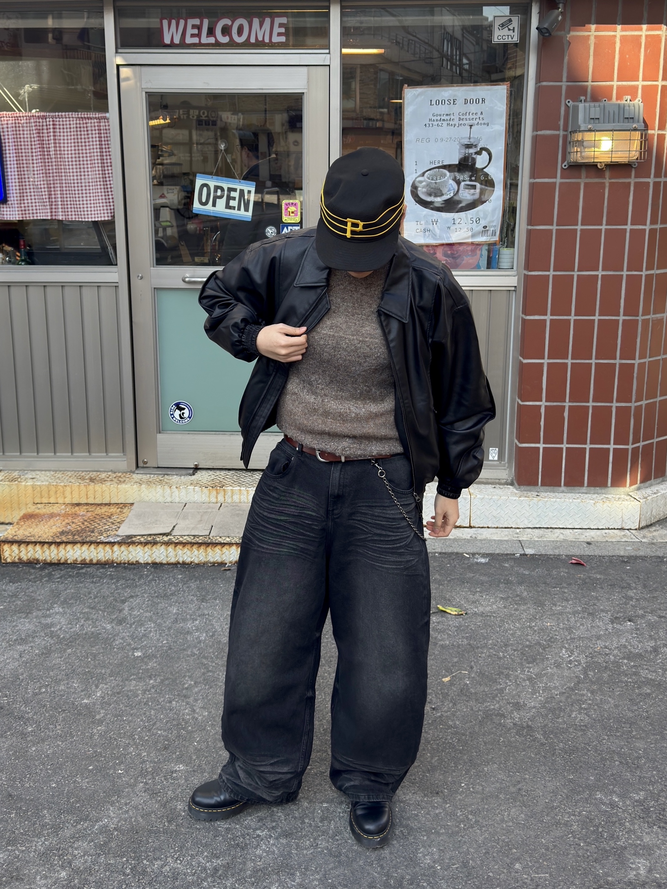 Dr. Martens 1461 Bex Black 착용 스타일 - 2