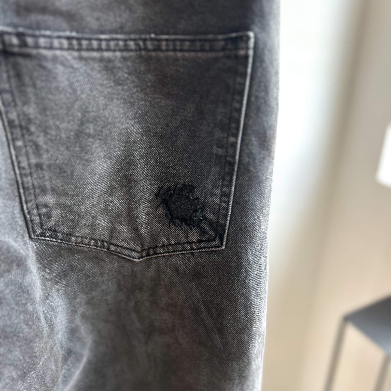 Enfants Riches Deprimes Thrashed Flare Jeans Black 착용 스타일 - 6
