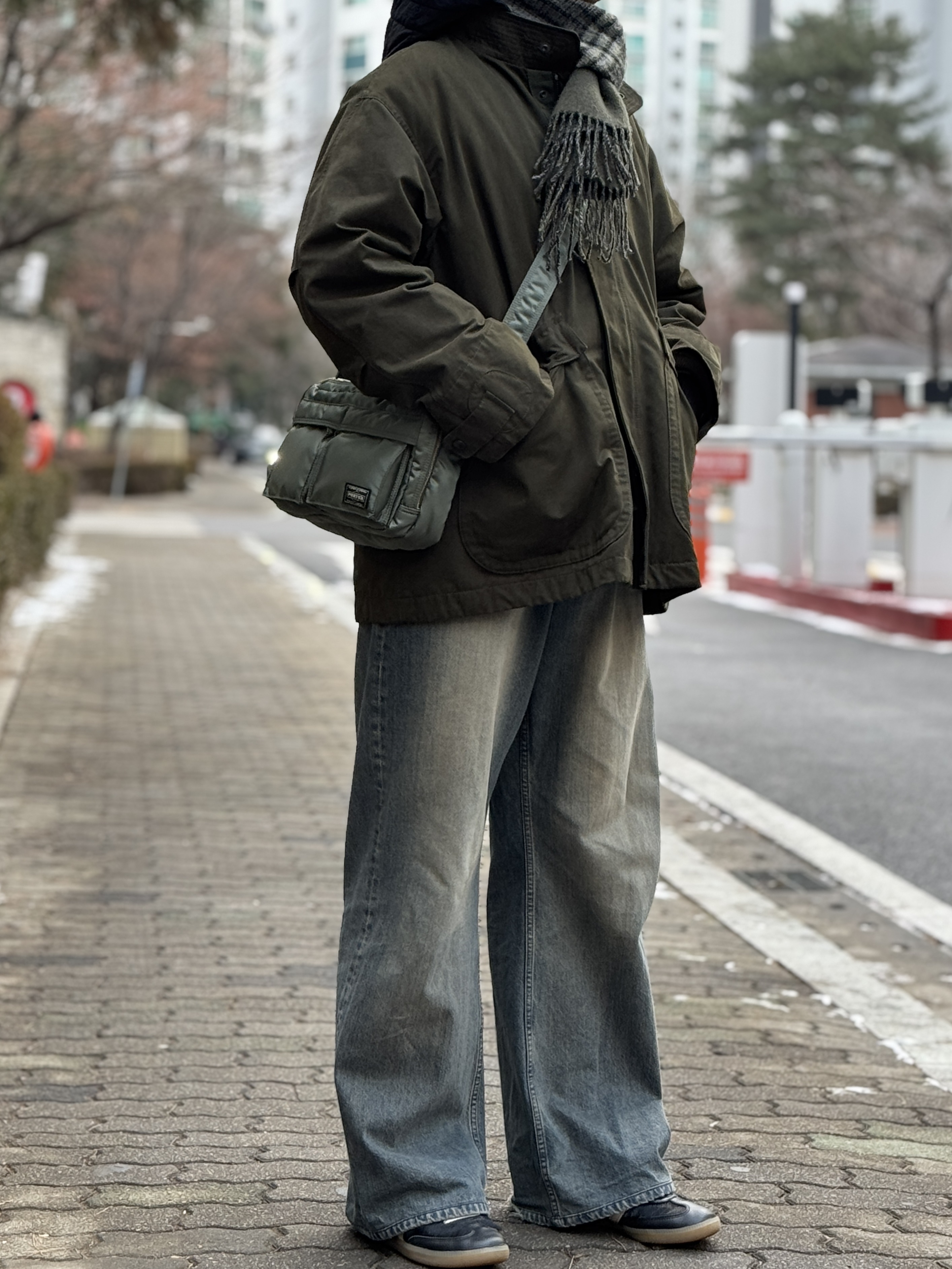 Porter All New Tanker Sling Bag Zip Sage Green, Adidas x Wales Bonner Pony Tonal Samba Core Black Cream White 착용 스타일 - 1