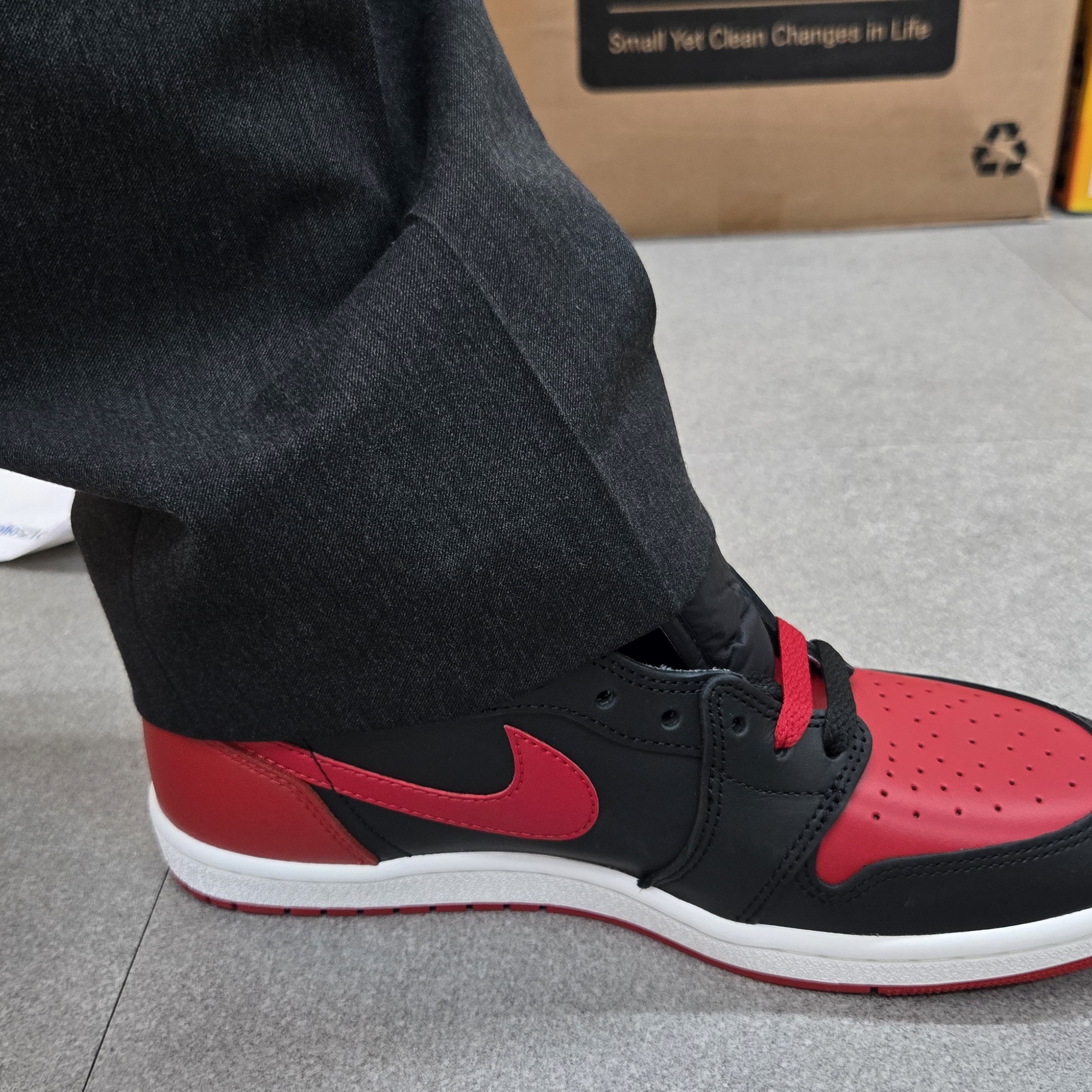 Jordan 1 High 85 Bred 착용 스타일 - 4