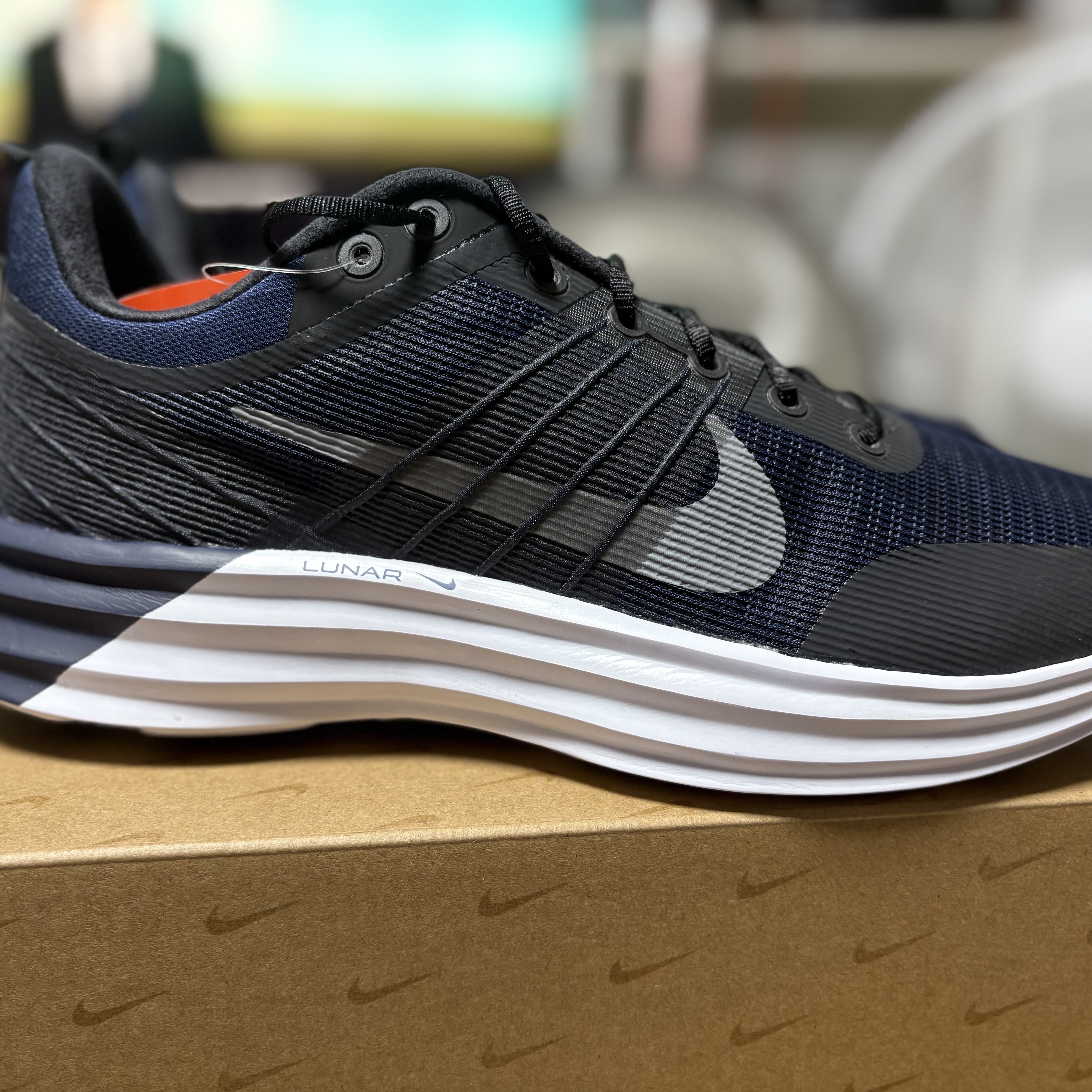 Nike Lunar Roam Black Midnight Navy 착용 스타일 - 3