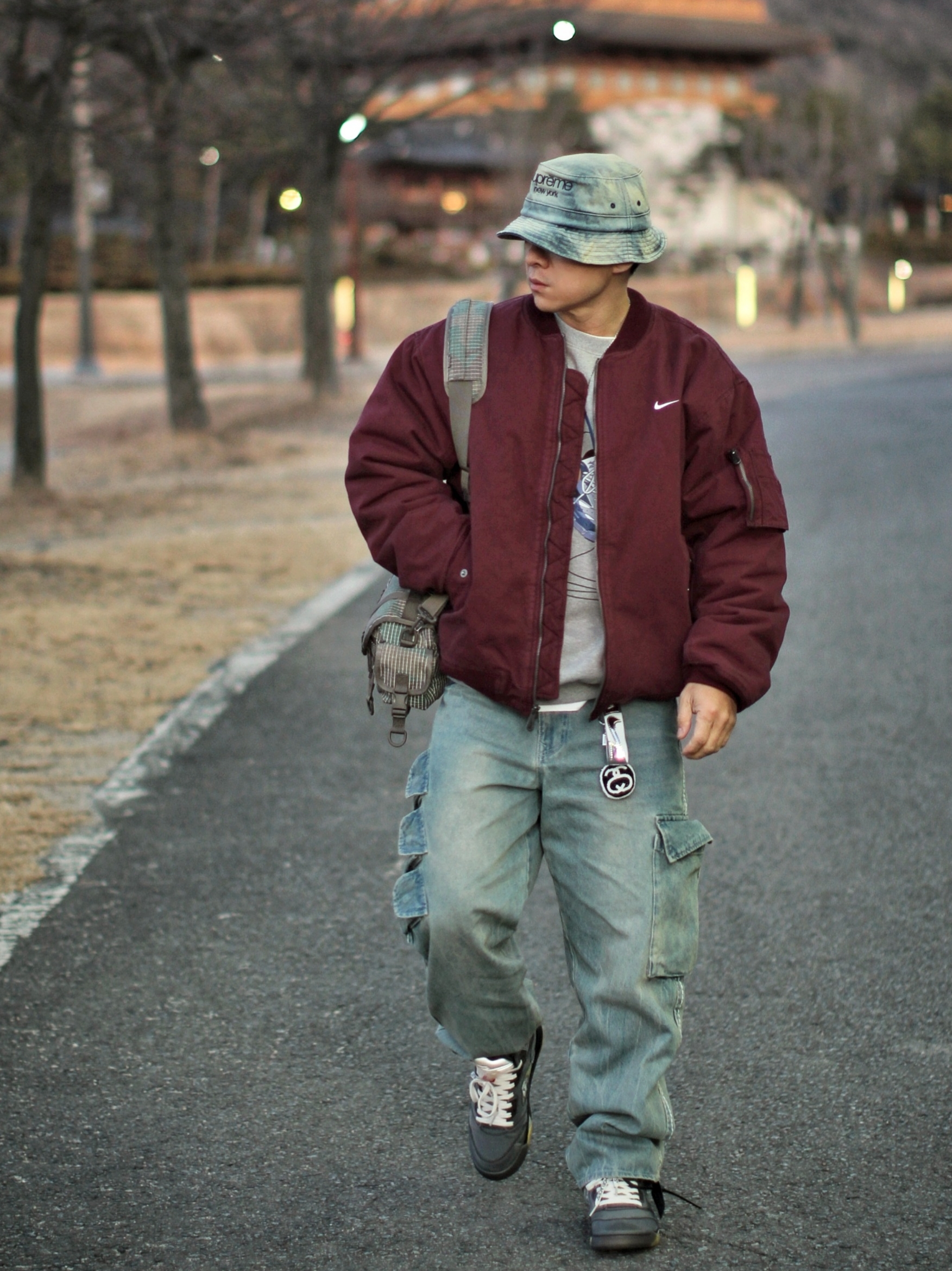 Nike Life Woven Flight Jacket Night Maroon - Asia, Jordan 5 x Off-White Retro SP Black Muslin 착용 스타일 - 1
