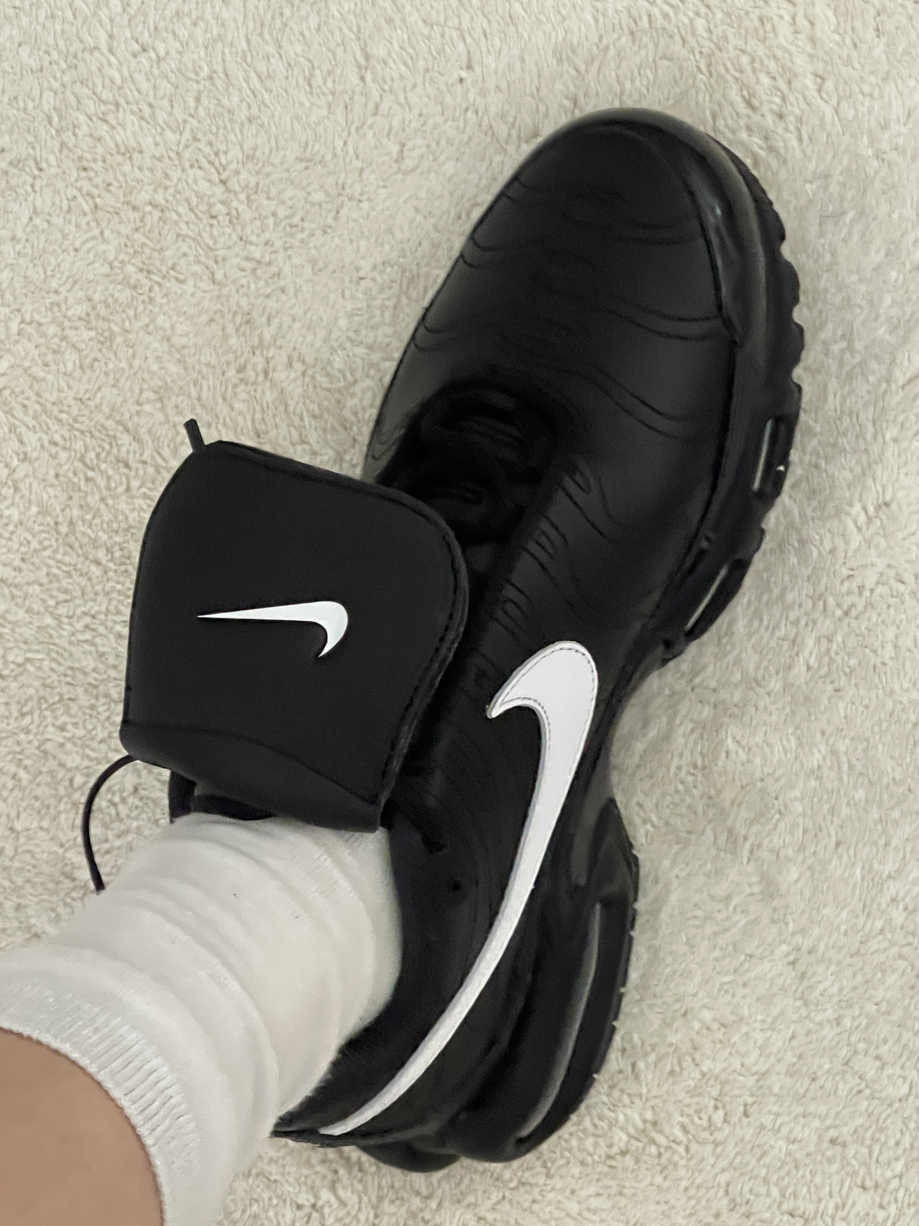 (W) Nike Air Max Plus TNPO Black 착용 스타일