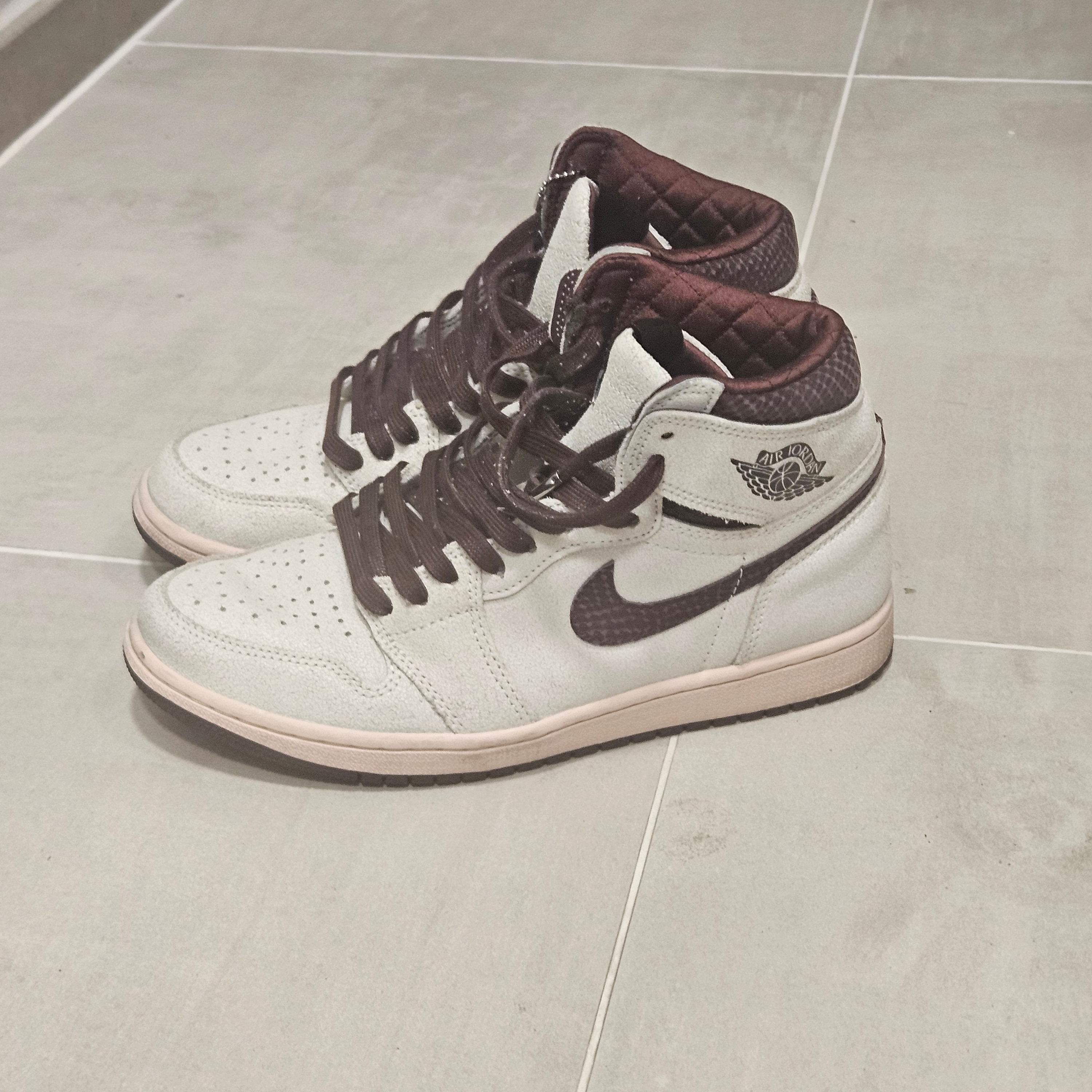 Jordan 1 x A Ma Maniere Retro High OG SP Sail and Burgundy 착용 스타일