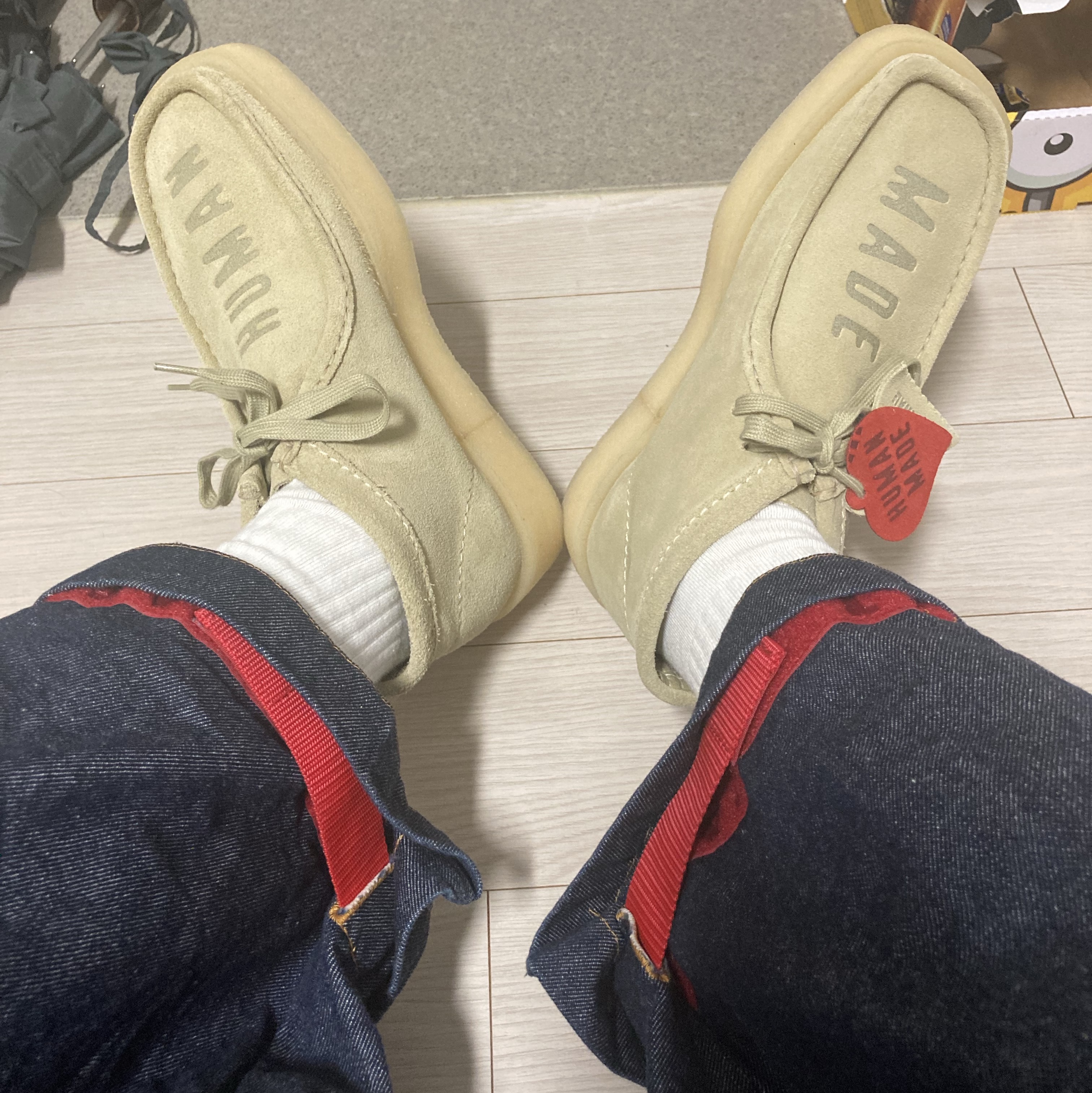 Clarks x Human Made Wallabee Made Beige, Kapital 14 oz. Denim Nouvelle Shuttle Pants Indigo 착용 스타일
