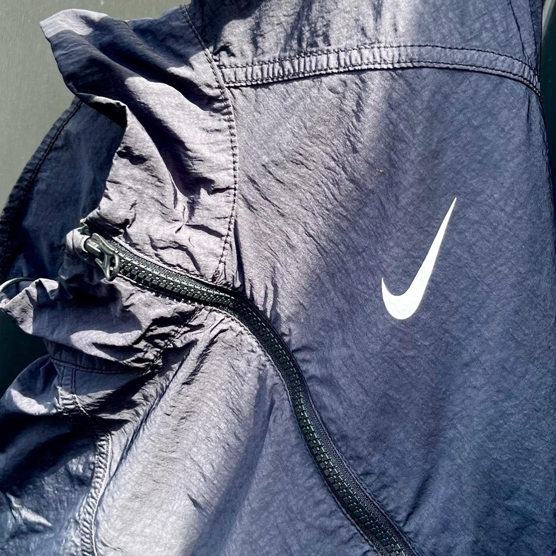 Nike x Stussy Windrunner Jacket Off Noir 착용 스타일