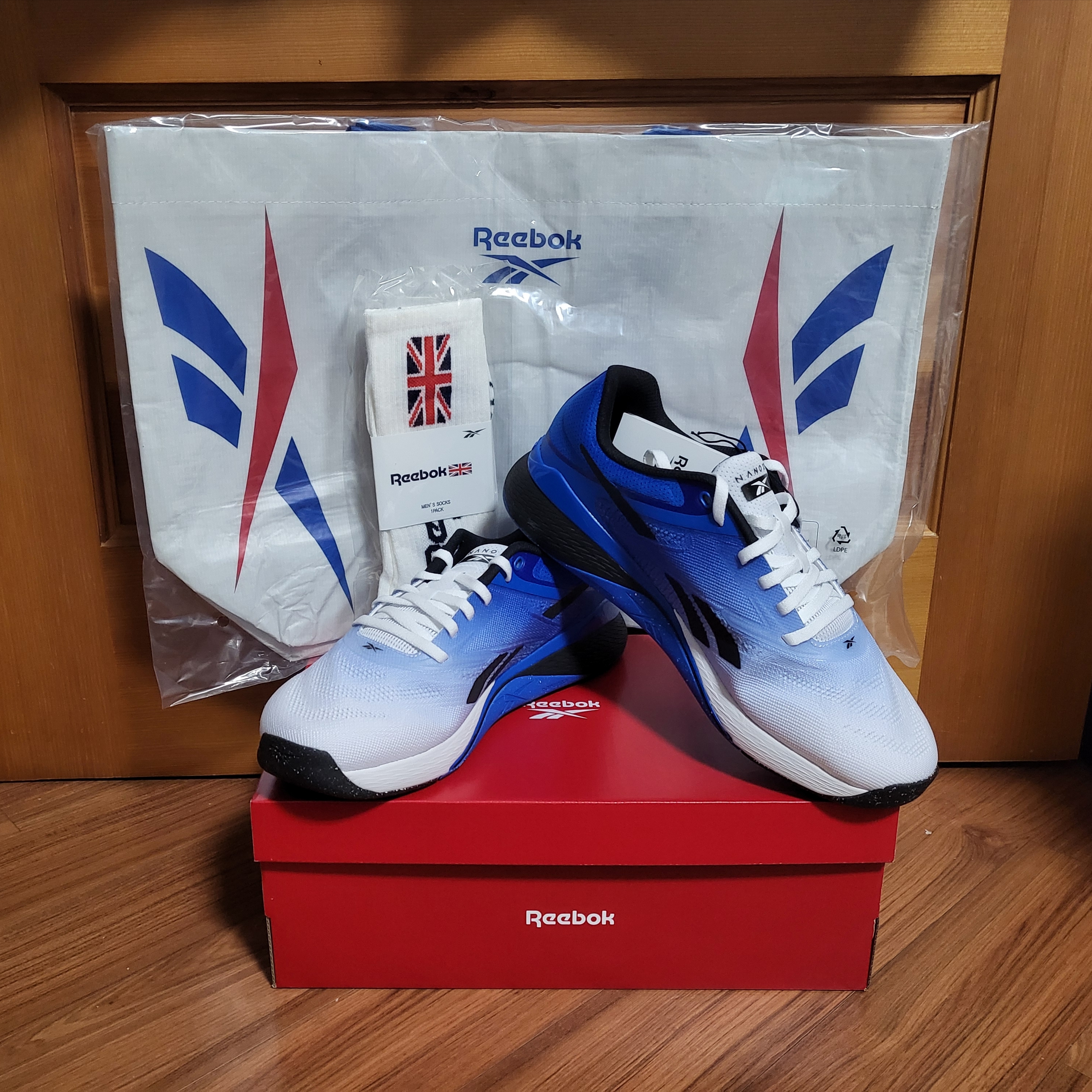 Reebok NANO X5 White Blue 착용 스타일