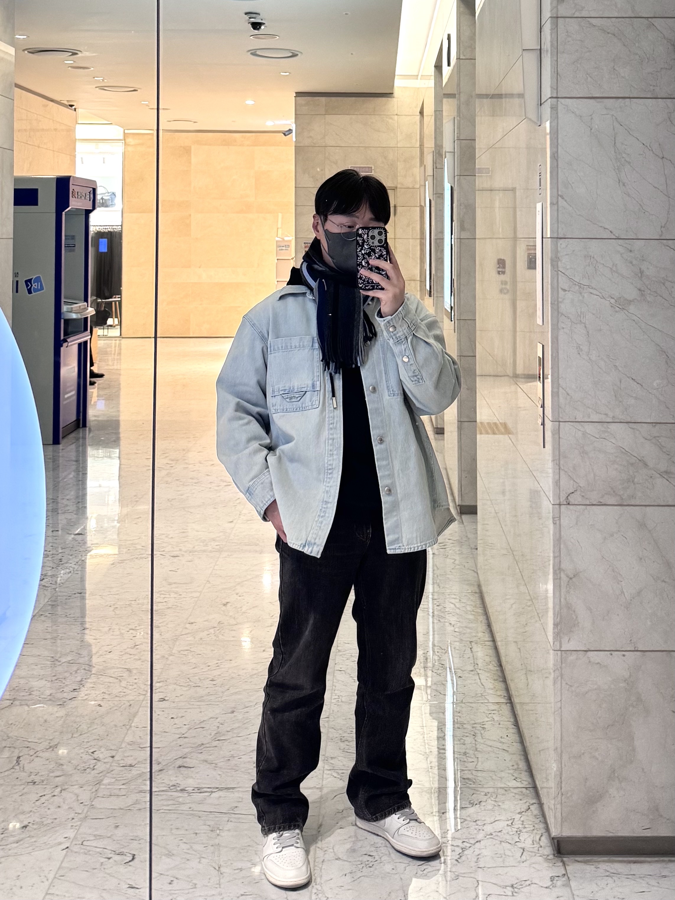 Wooyoungmi New Straight Denim Pants Grey - 25SS, Balenciaga Stomper Derby Black 착용 스타일 - 3