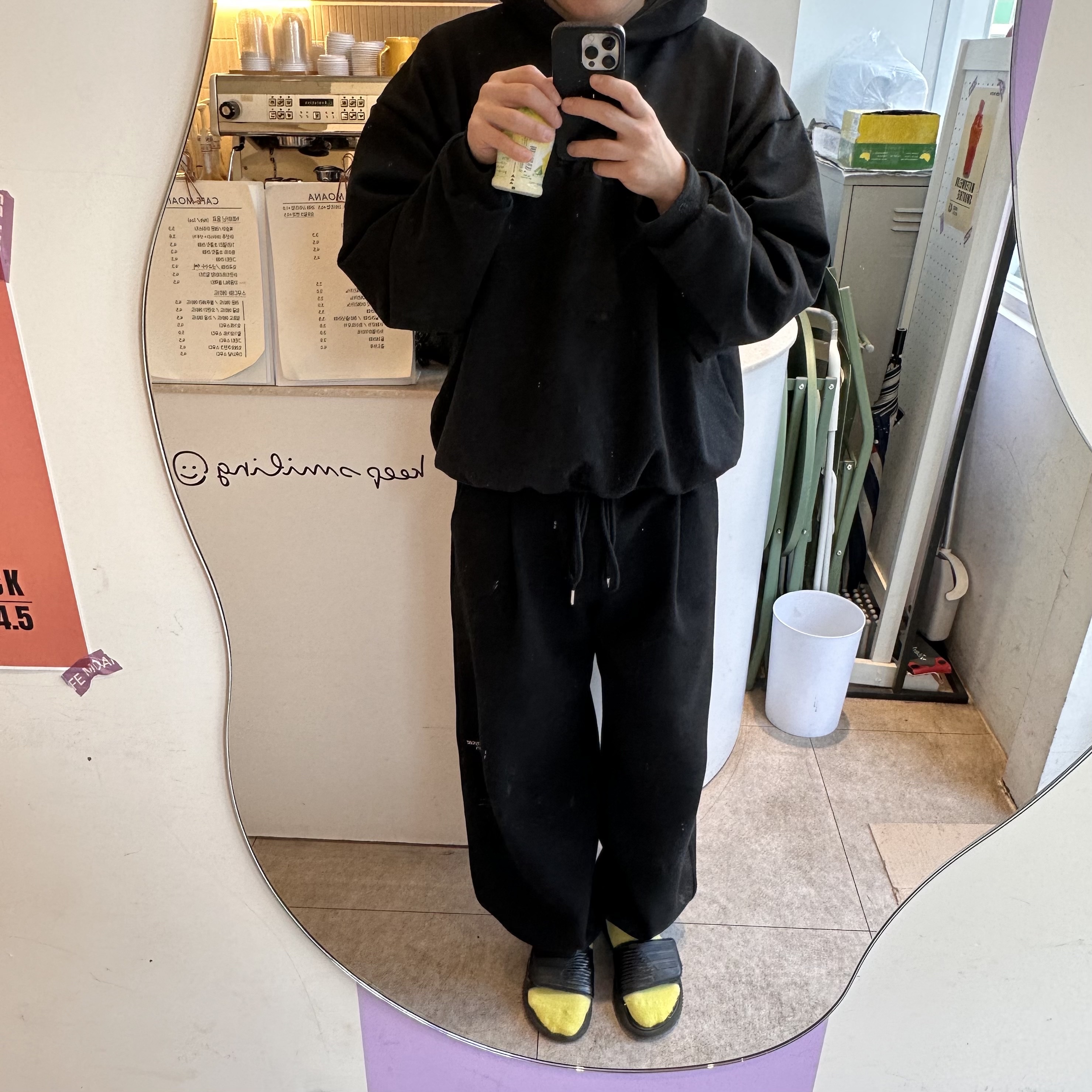 Undermycar Mu.03 Anti Fxxking Logo Play Oversized Sweat Jogger Black, IAB Studio Lime Black White Socks (3 Pack) 착용 스타일 - 2