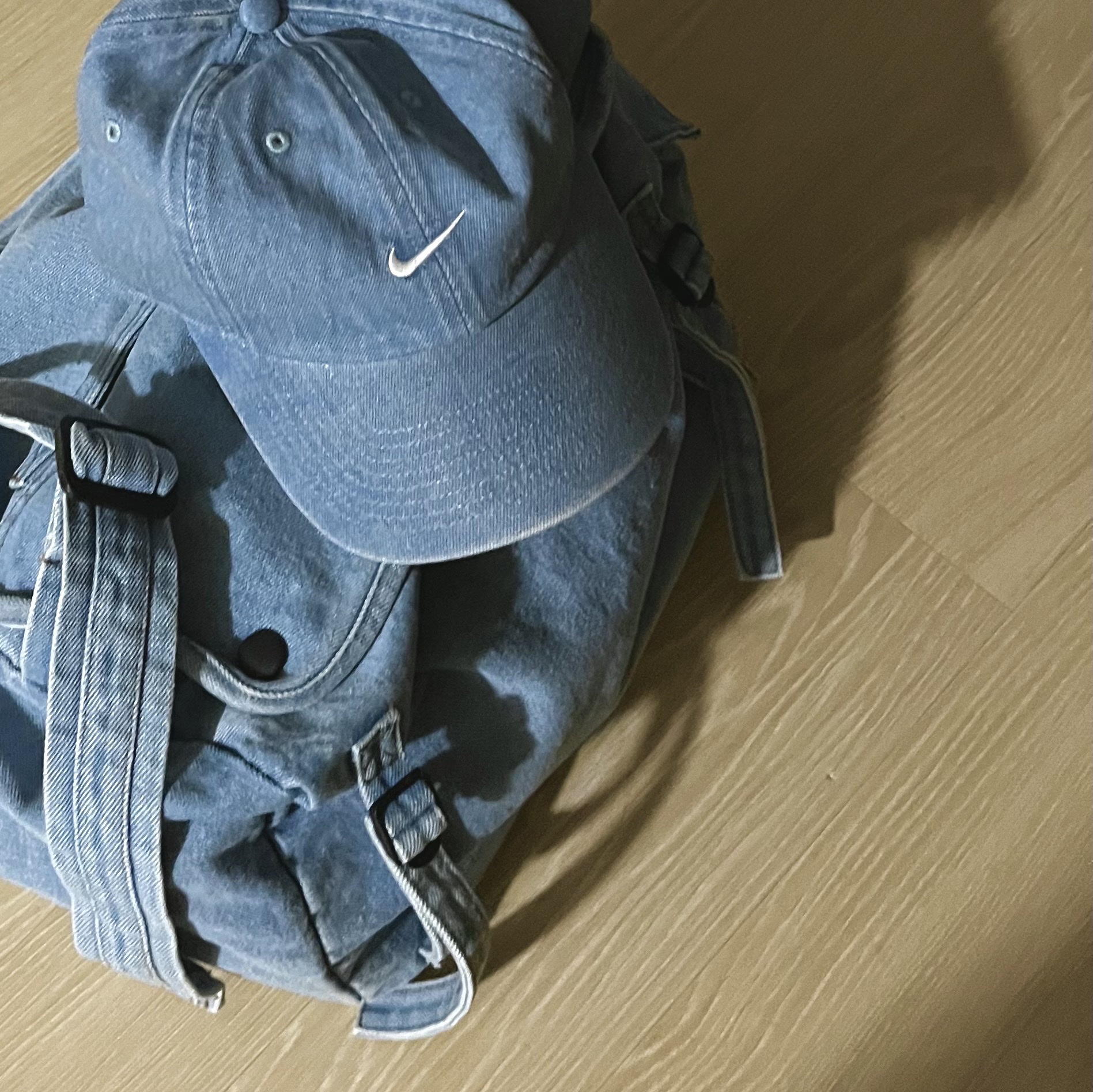 Nike Club Unstructured Denim Cap Aegean Storm Thunder Blue 착용 스타일