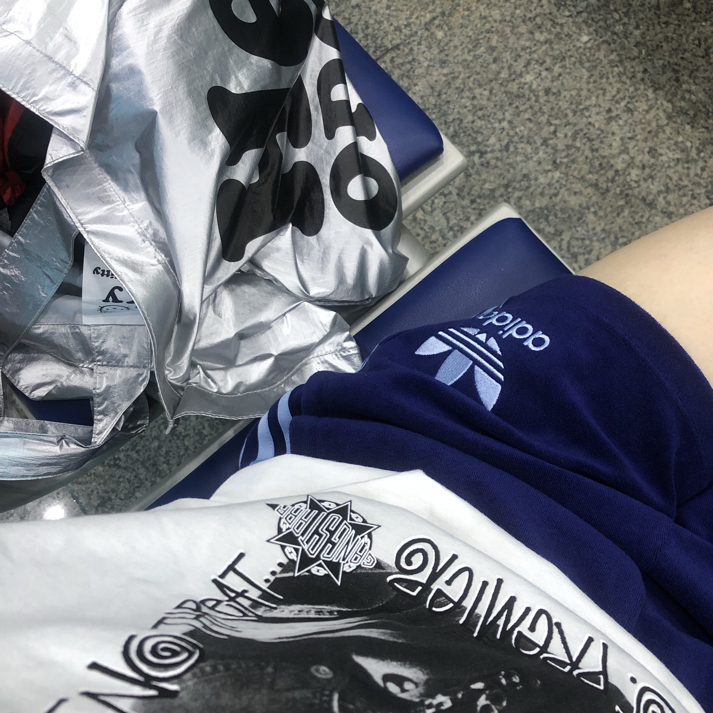 (W) Adidas Terry Shorts Dark Blue - KR Sizing 착용 스타일