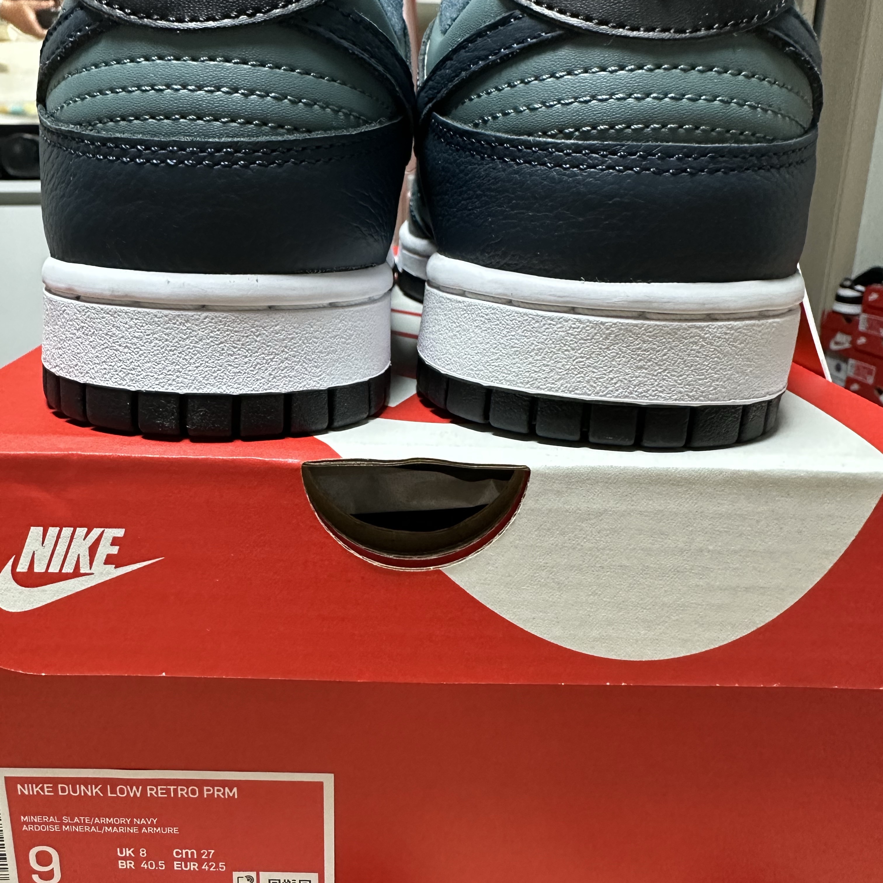 Nike Dunk Low Retro PRM Mineral Slate and Armory Navy 착용 스타일 - 6
