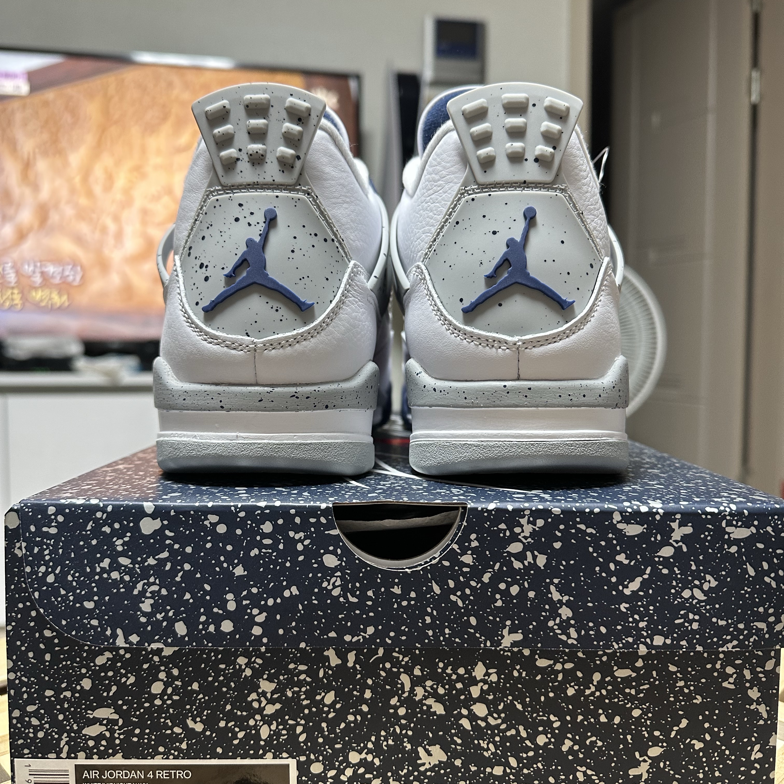 Jordan 4 Retro Midnight Navy 착용 스타일 - 7