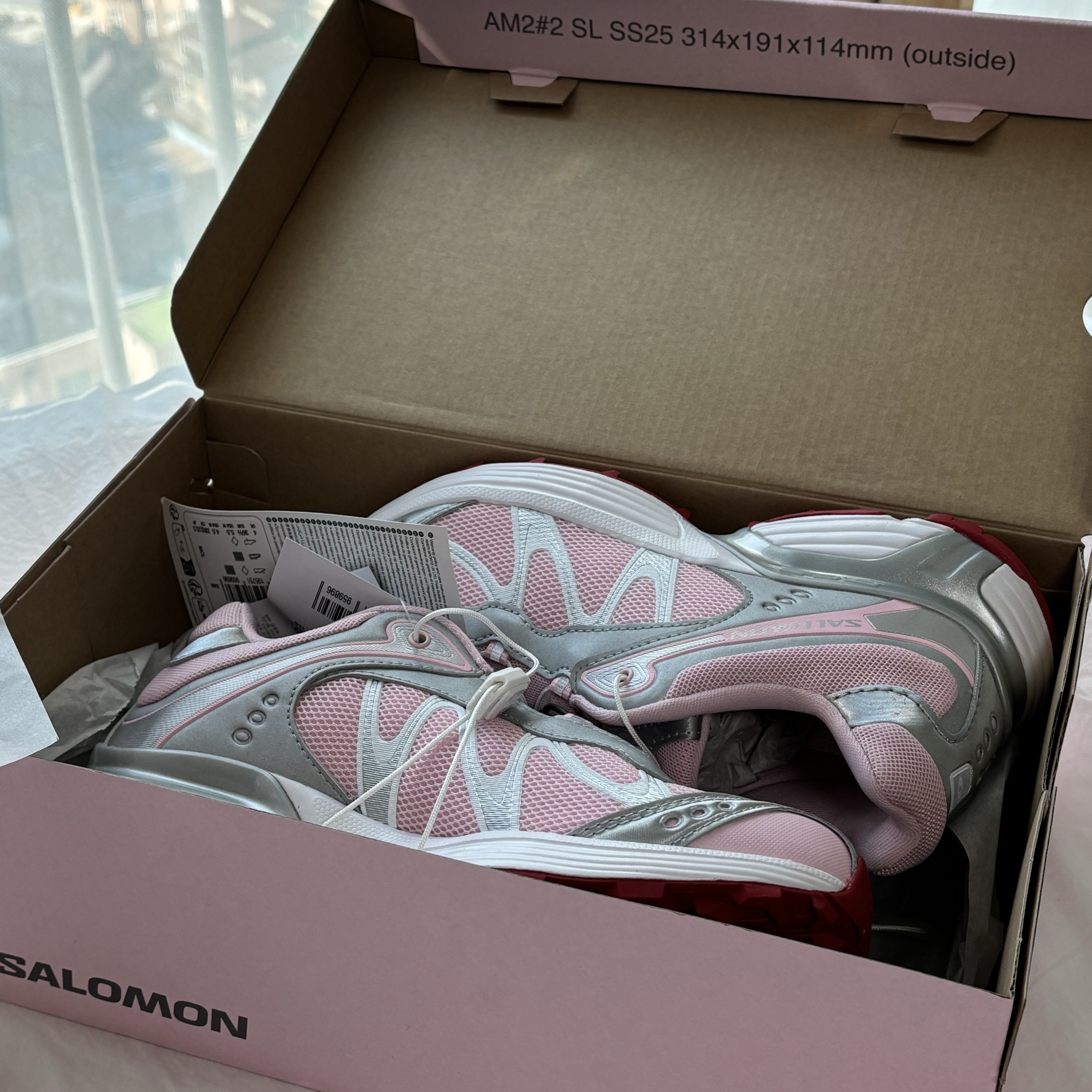 Salomon x Sandy Liang XT-Whisper Fairy Tale Silver 착용 스타일 - 2