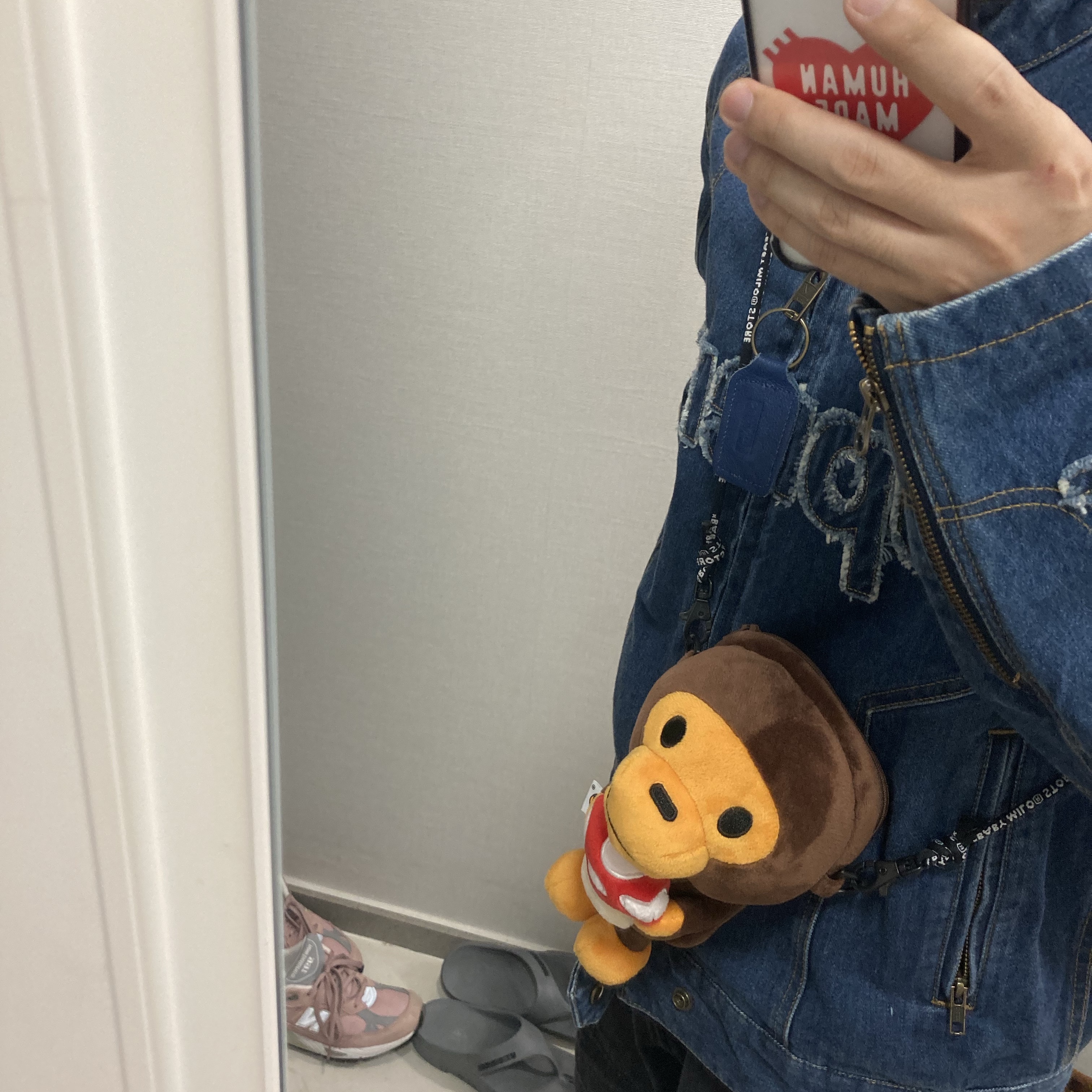 BAPE Baby Milo Plush Mobile Bag Brown, Supreme x Vanson Leathers Cordura Denim Jacket Blue - 22FW 착용 스타일