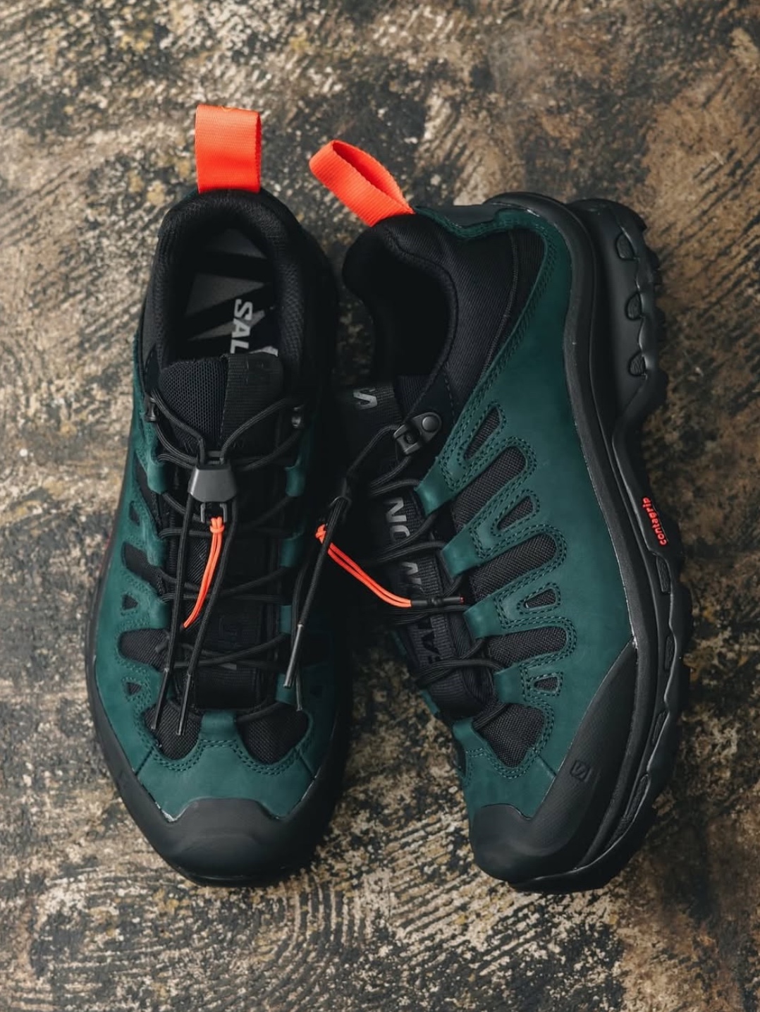 Salomon x GR10K Quest Low 2 Black Ponderosa Pine 착용 스타일 - 1