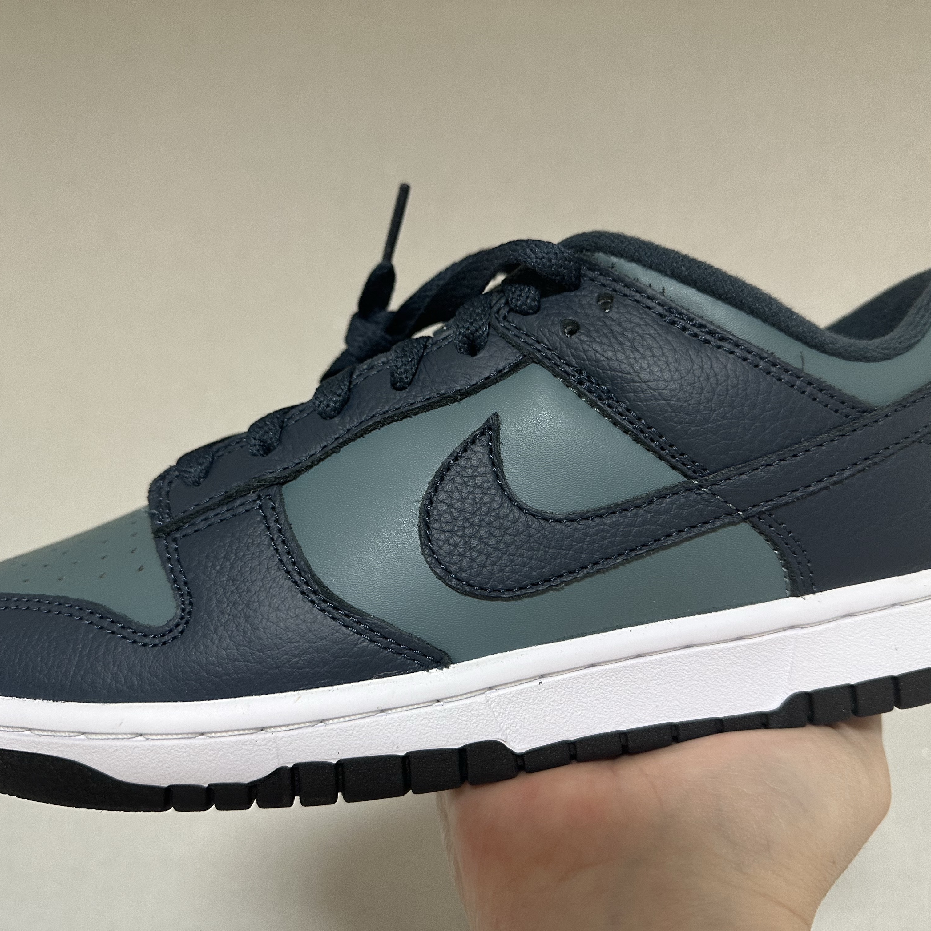 Nike Dunk Low Retro PRM Mineral Slate and Armory Navy 착용 스타일 - 7