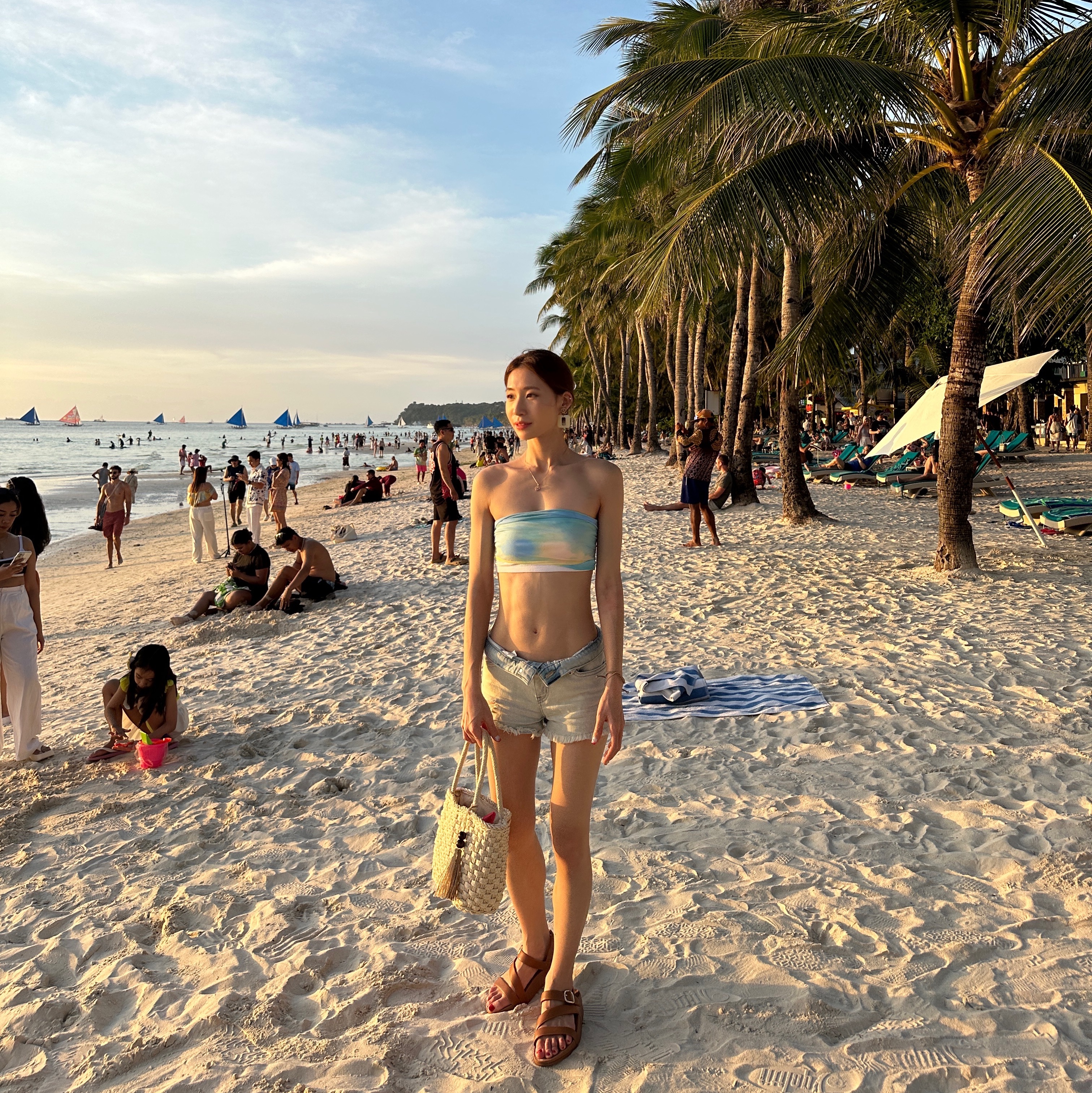 (W) FITFLOP The Skinny II Back Strap Sandals Camel 착용 스타일 - 6