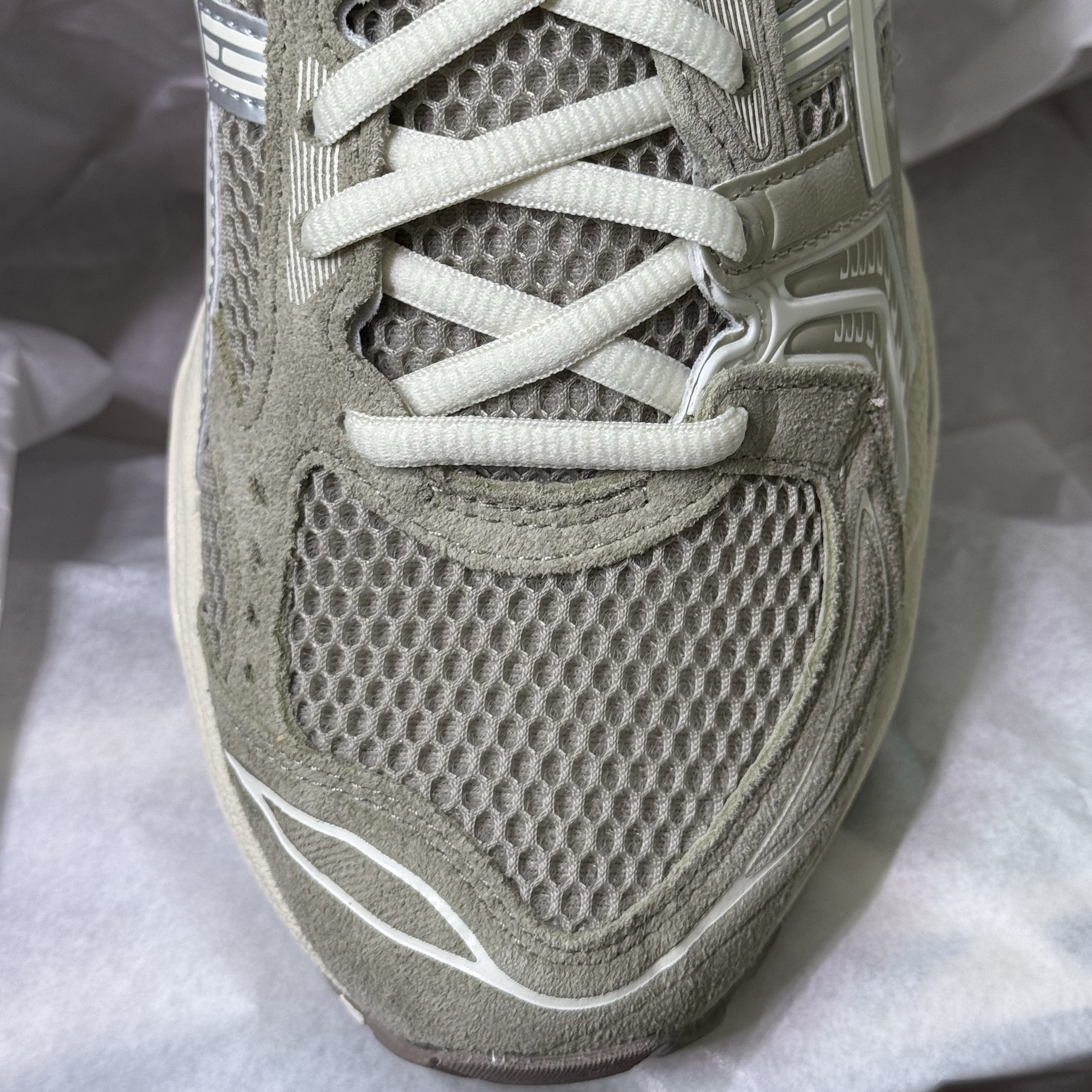 Asics x Juliana Salazar Gel-Kayano 14 Eucalyptus Vanilla Ice 착용 스타일 - 3