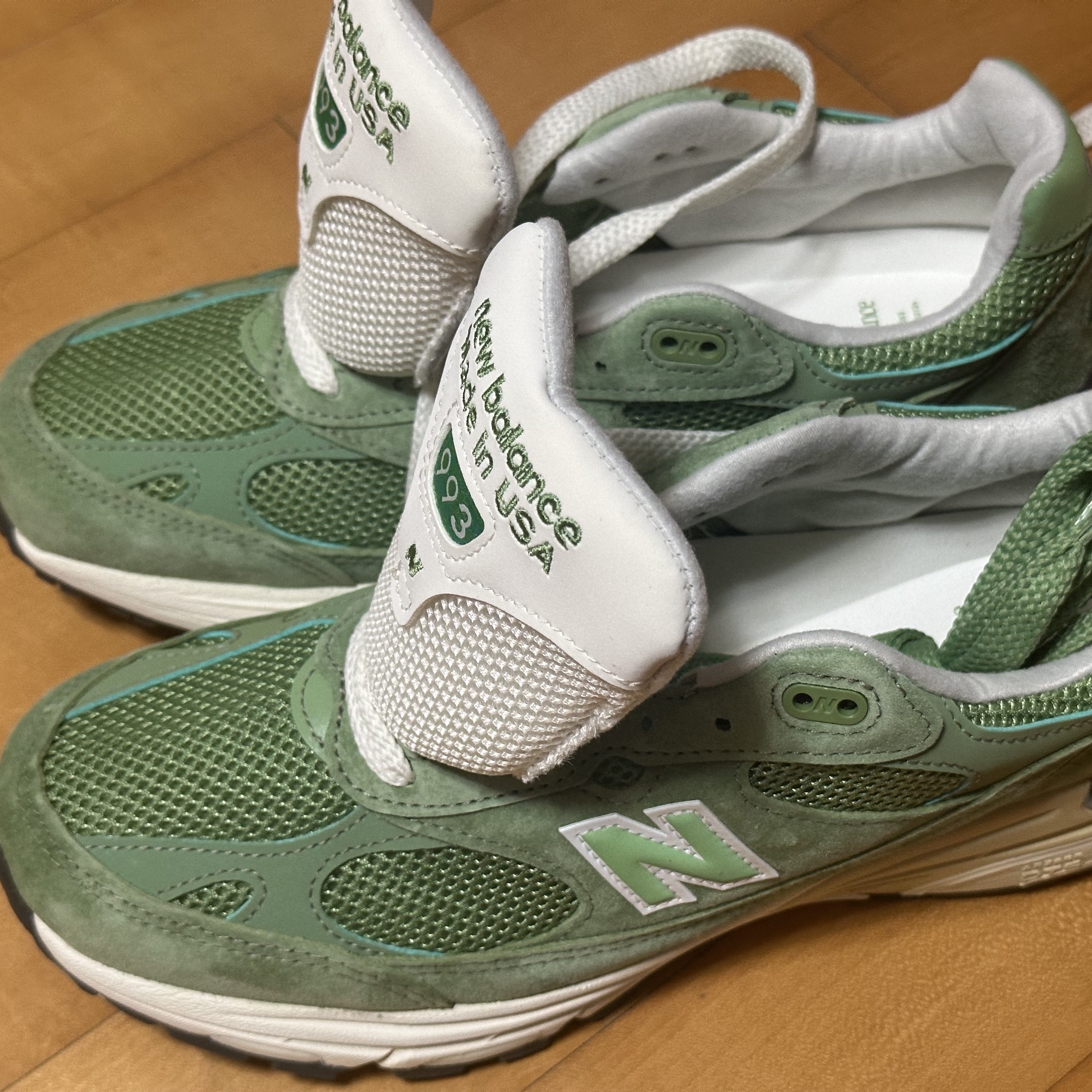 New Balance 993 Made in USA Chive Sea Salt 착용 스타일