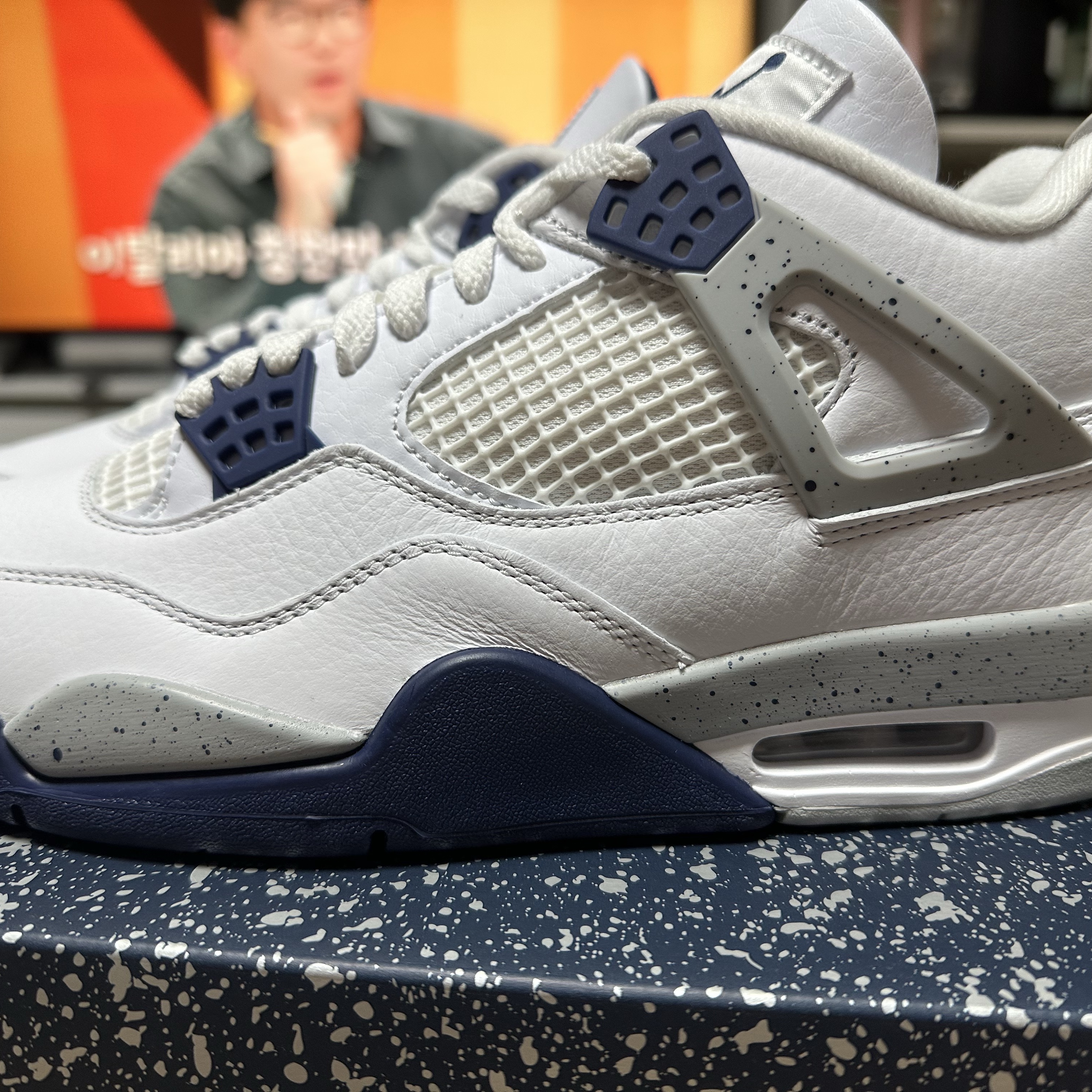 Jordan 4 Retro Midnight Navy 착용 스타일 - 1