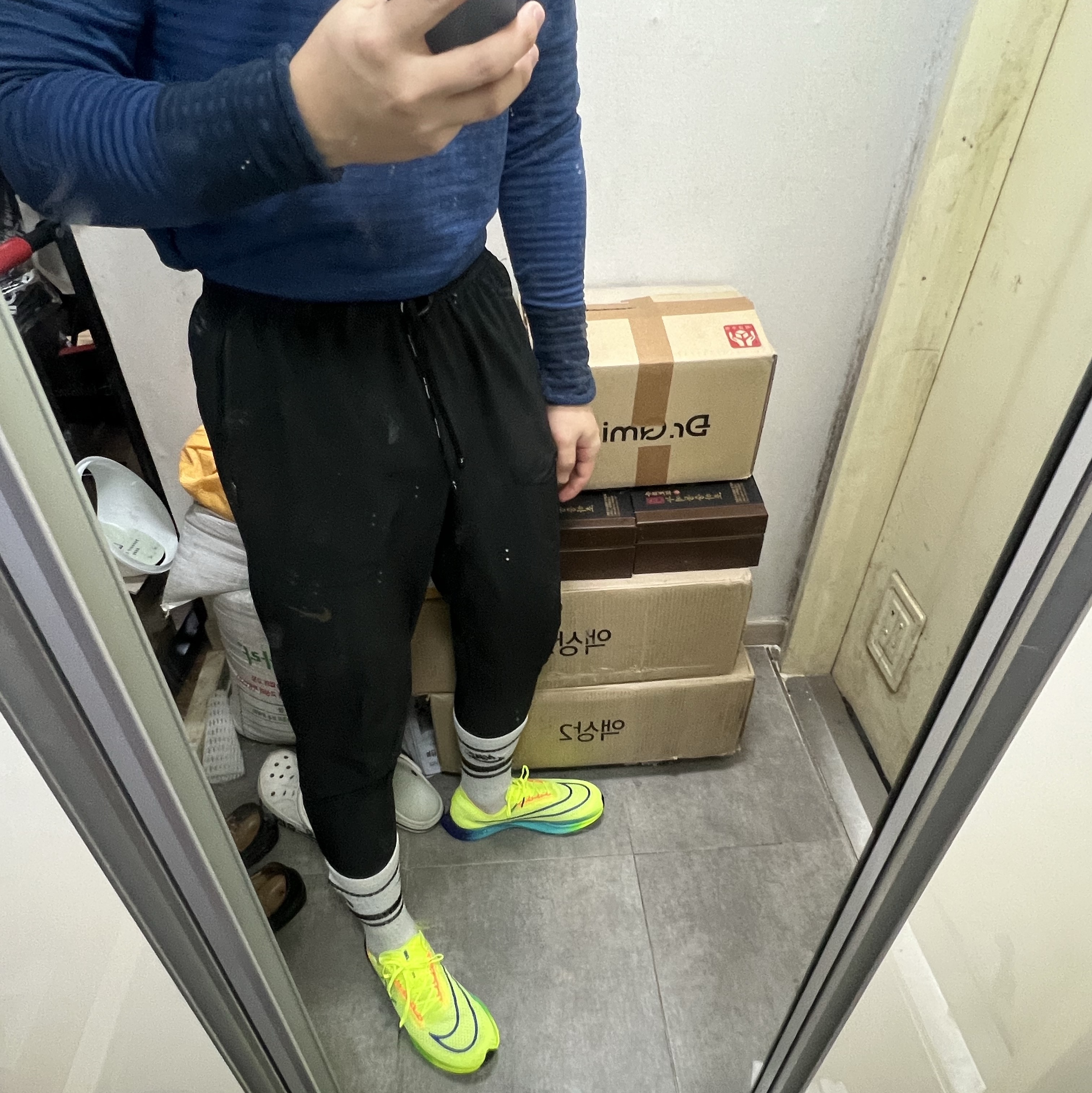 Nike ZoomX Streakfly Volt Black 착용 스타일