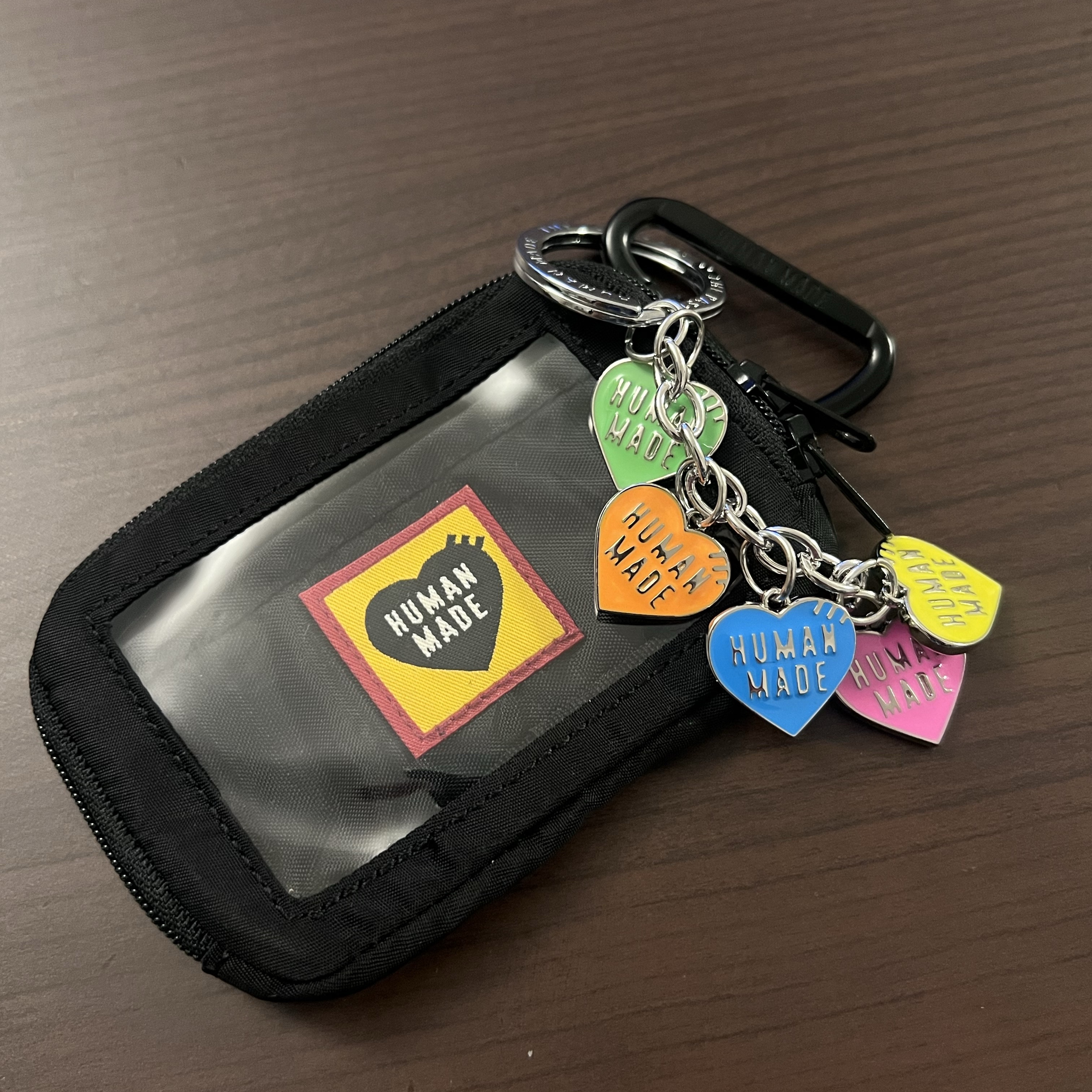 Human Made Heart Keycharm Silver, Human Made Military Card Case Black 착용 스타일