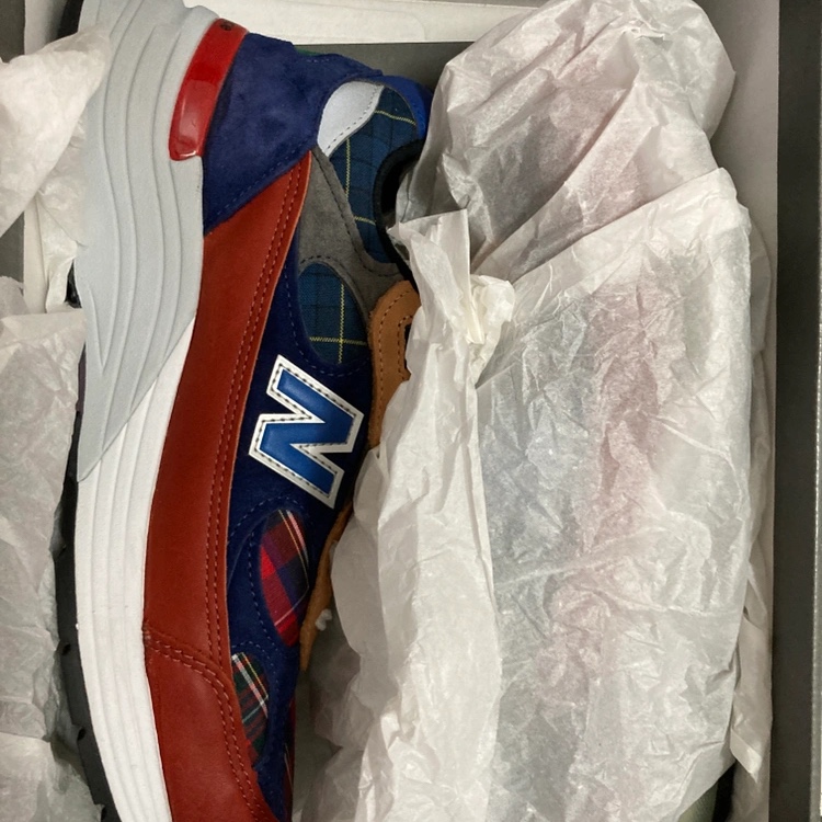 New Balance 992 Made in USA Plaid Orange Navy 착용 스타일