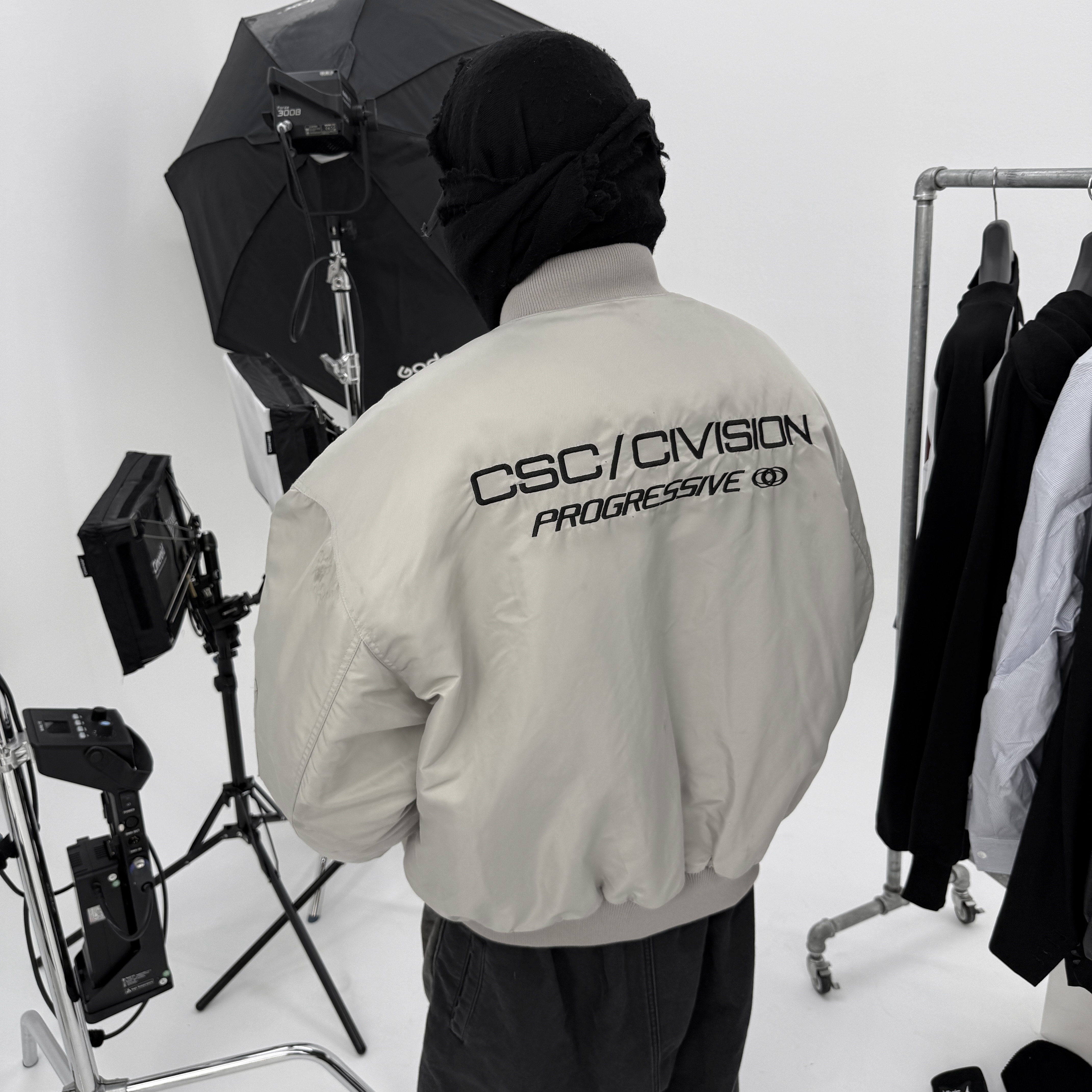 Civision by CSC Remake Hooded Blouson Black, Civision by CSC Double Faced Pants Washed Black 착용 스타일 - 4