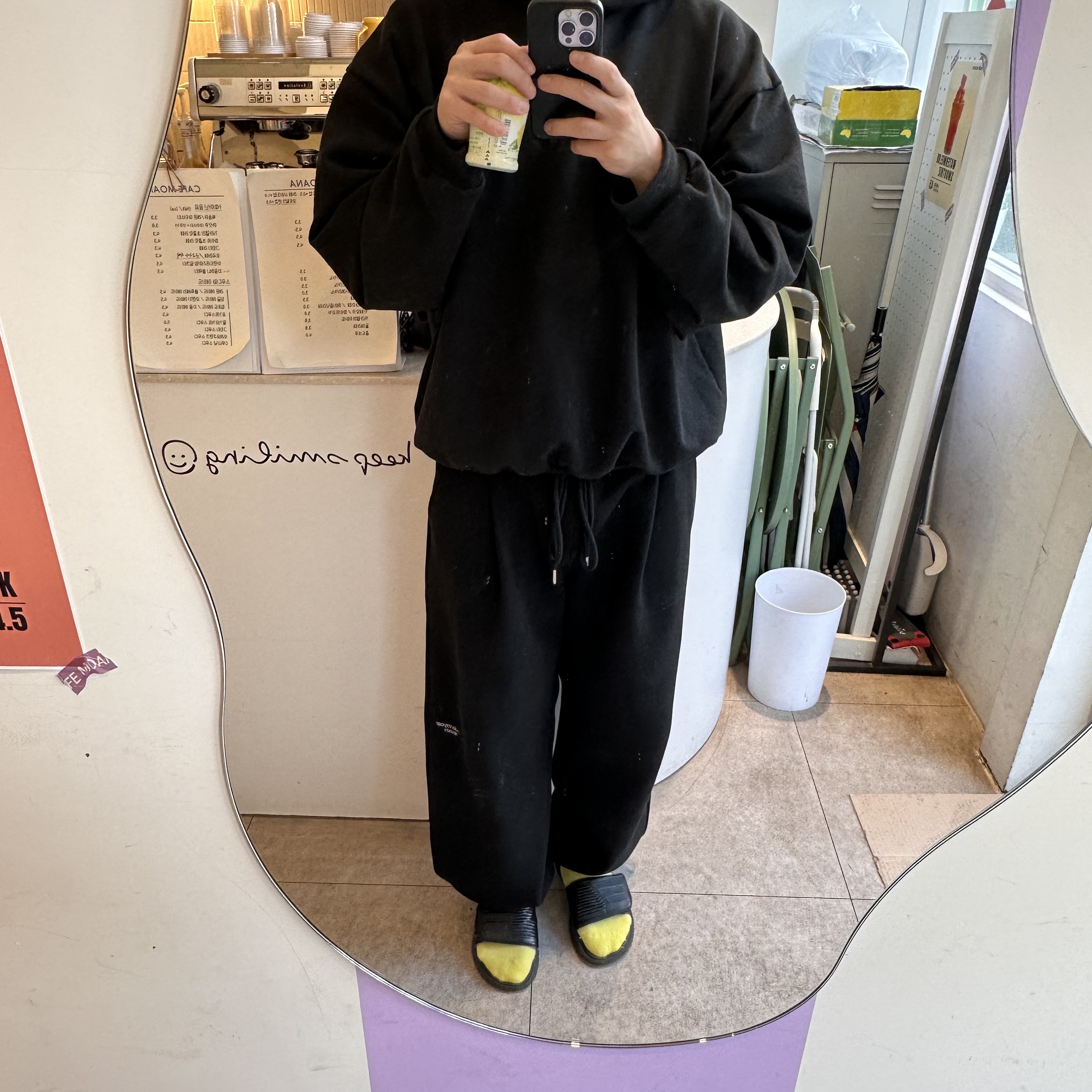 Undermycar Mu.03 Anti Fxxking Logo Play Oversized Sweat Jogger Black, IAB Studio Lime Black White Socks (3 Pack) 착용 스타일 - 3