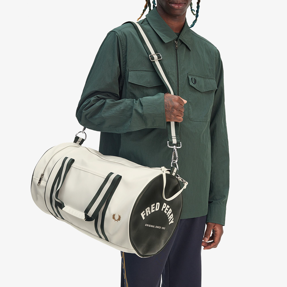 프레드페리 클래식 배럴 백 에크루/나이트그린(Fred Perry Classic Barrel Bag Ecru/Nghtgreen) - 6