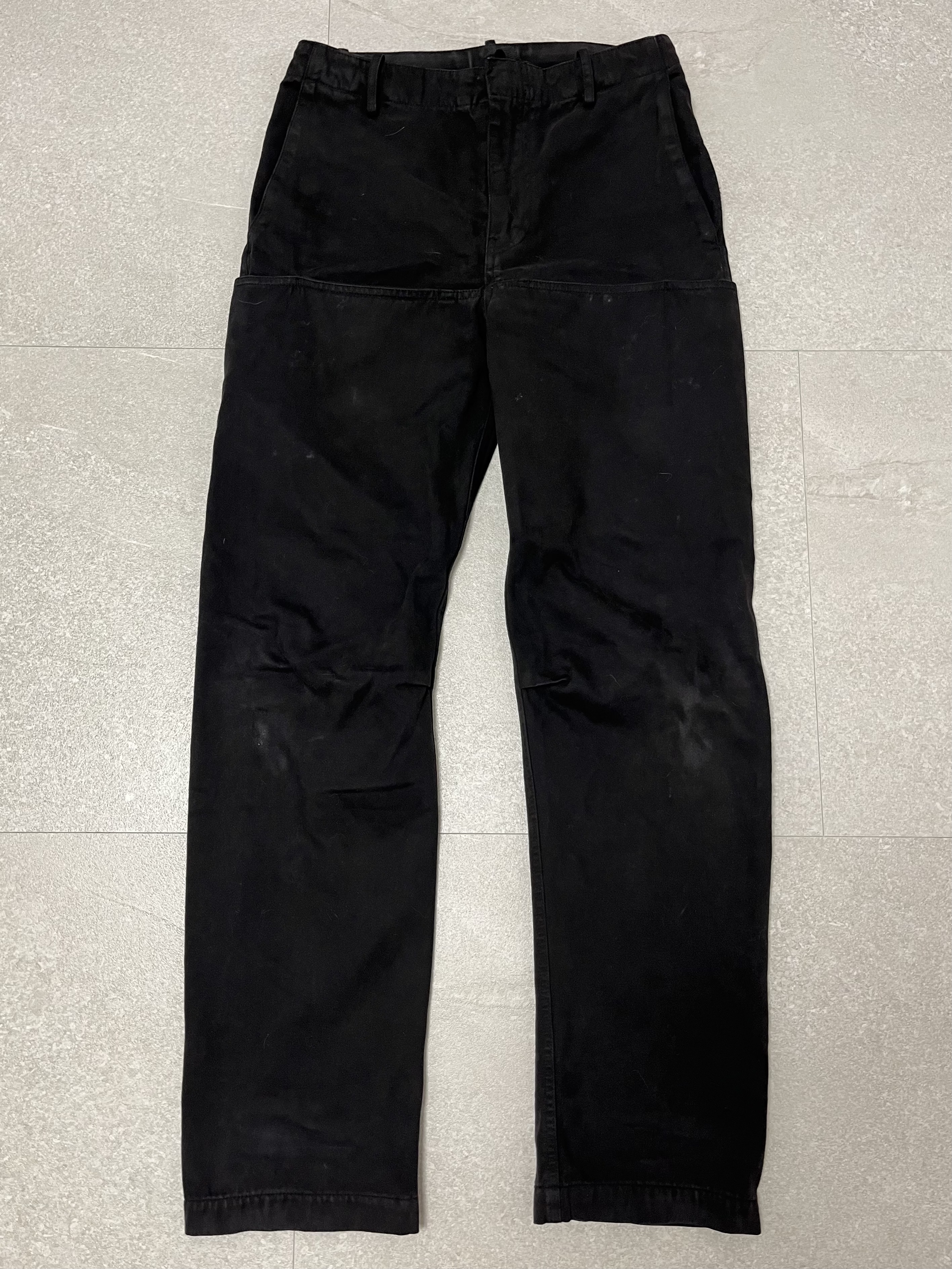 Yeezy Gap Engineered By Balenciaga Sateen Cargo Pants Black, Yeezy Gap Engineered By Balenciaga Sateen Cargo Pants Black 착용 스타일 - 2